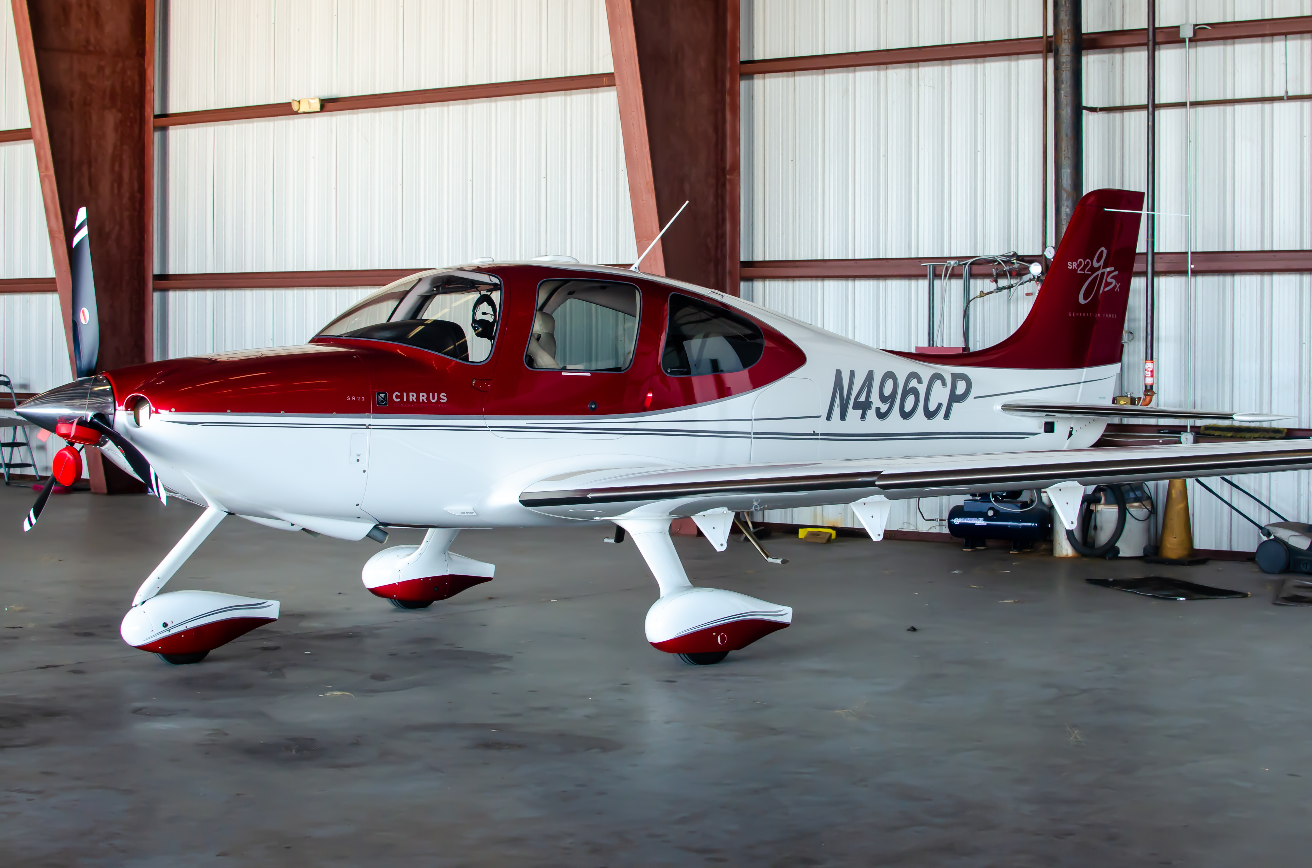 Full size: PRIVATE Cirrus SR-22 N496CP at Pensacola International Airport