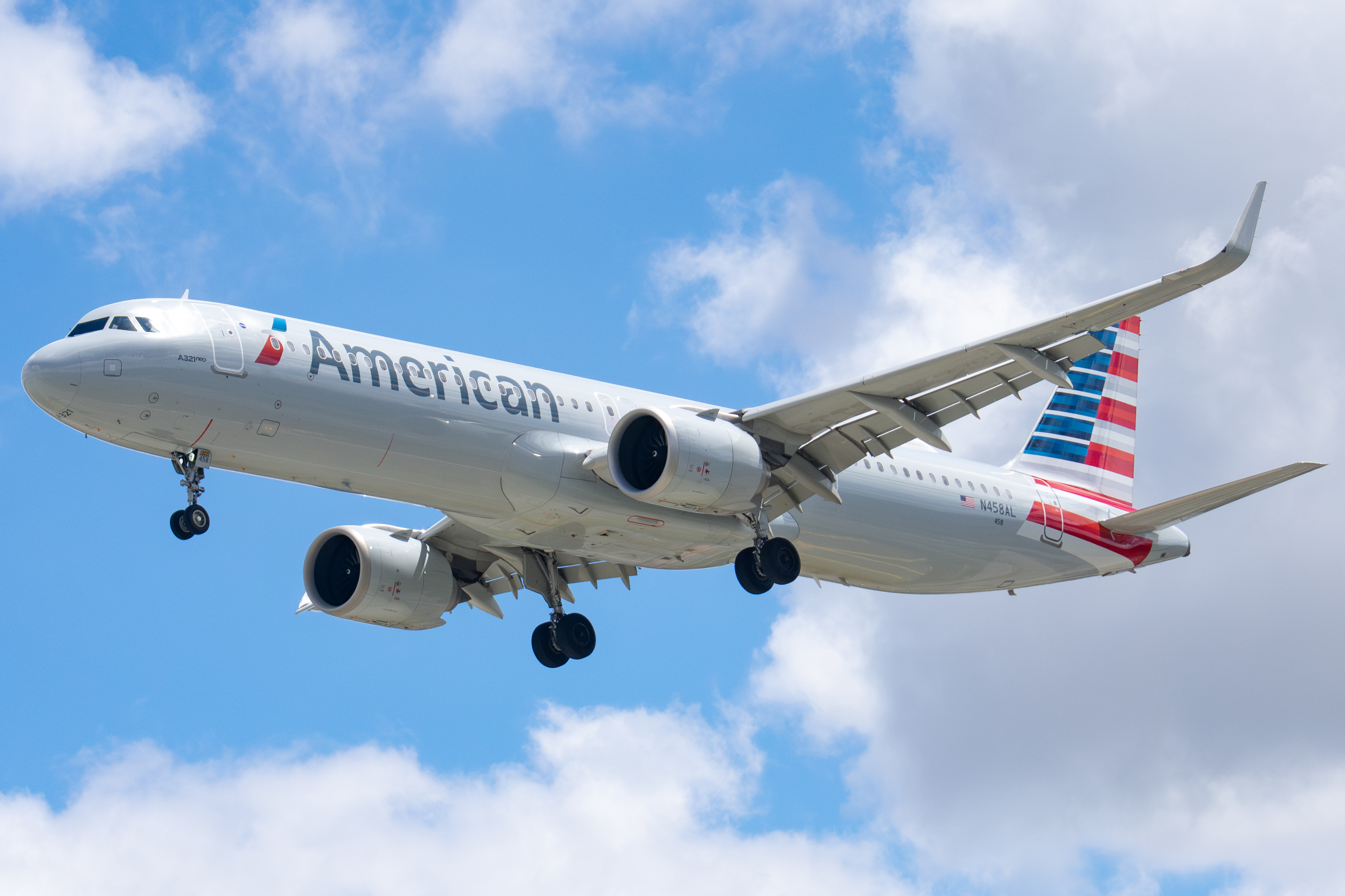 Full size: American Airlines Airbus A321NEO N458AL at Norman Y Mineta San Jose International Airport