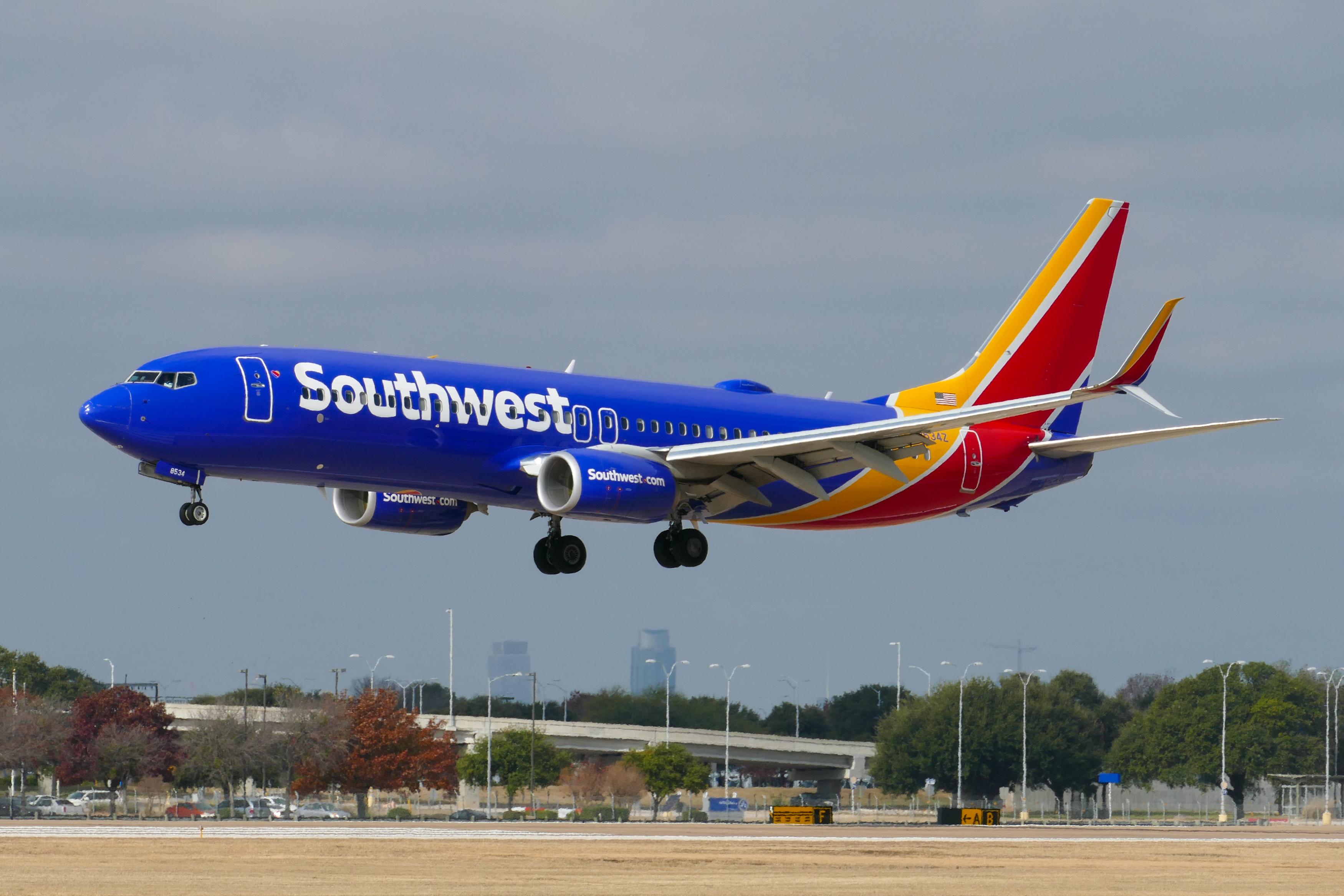 Full size: Southwest Airlines Boeing 737-800 N8534Z at Austin-Bergstrom International Airport