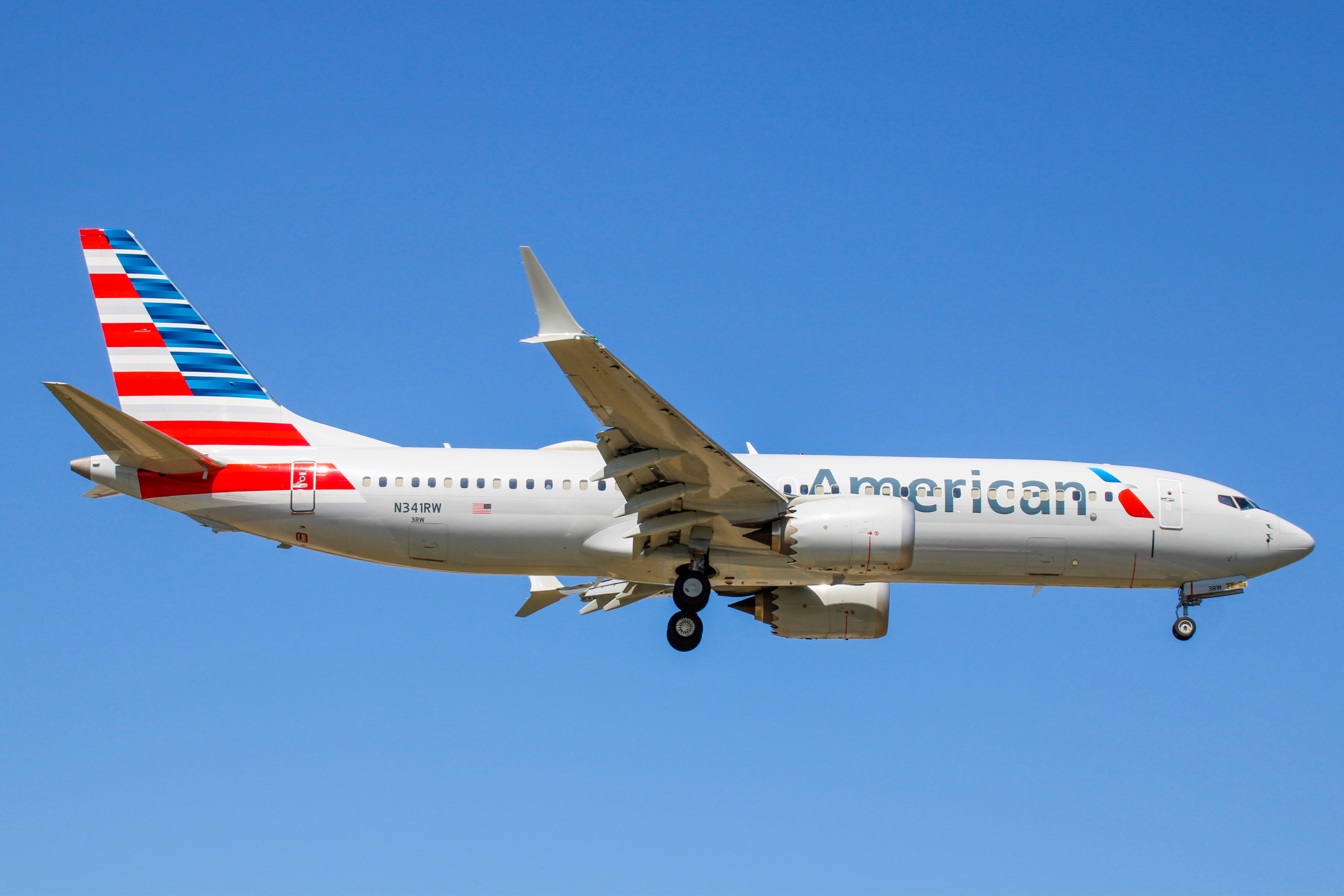 Full size: American Airlines Boeing 737 MAX 8 N341RW at Hartsfield-Jackson Atlanta International Airport