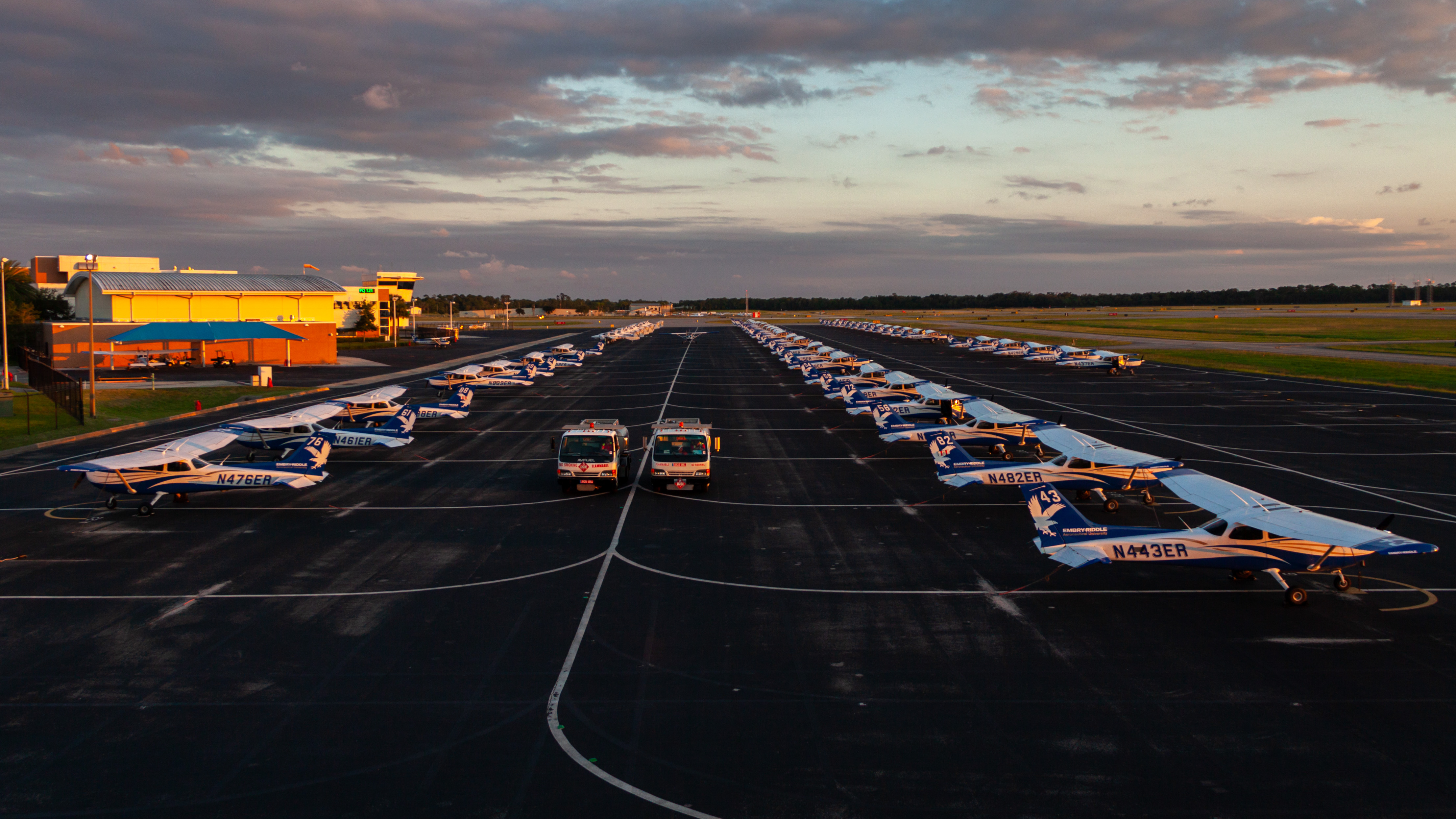 Full size: Airport Photo KDAB at Daytona Beach International Airport