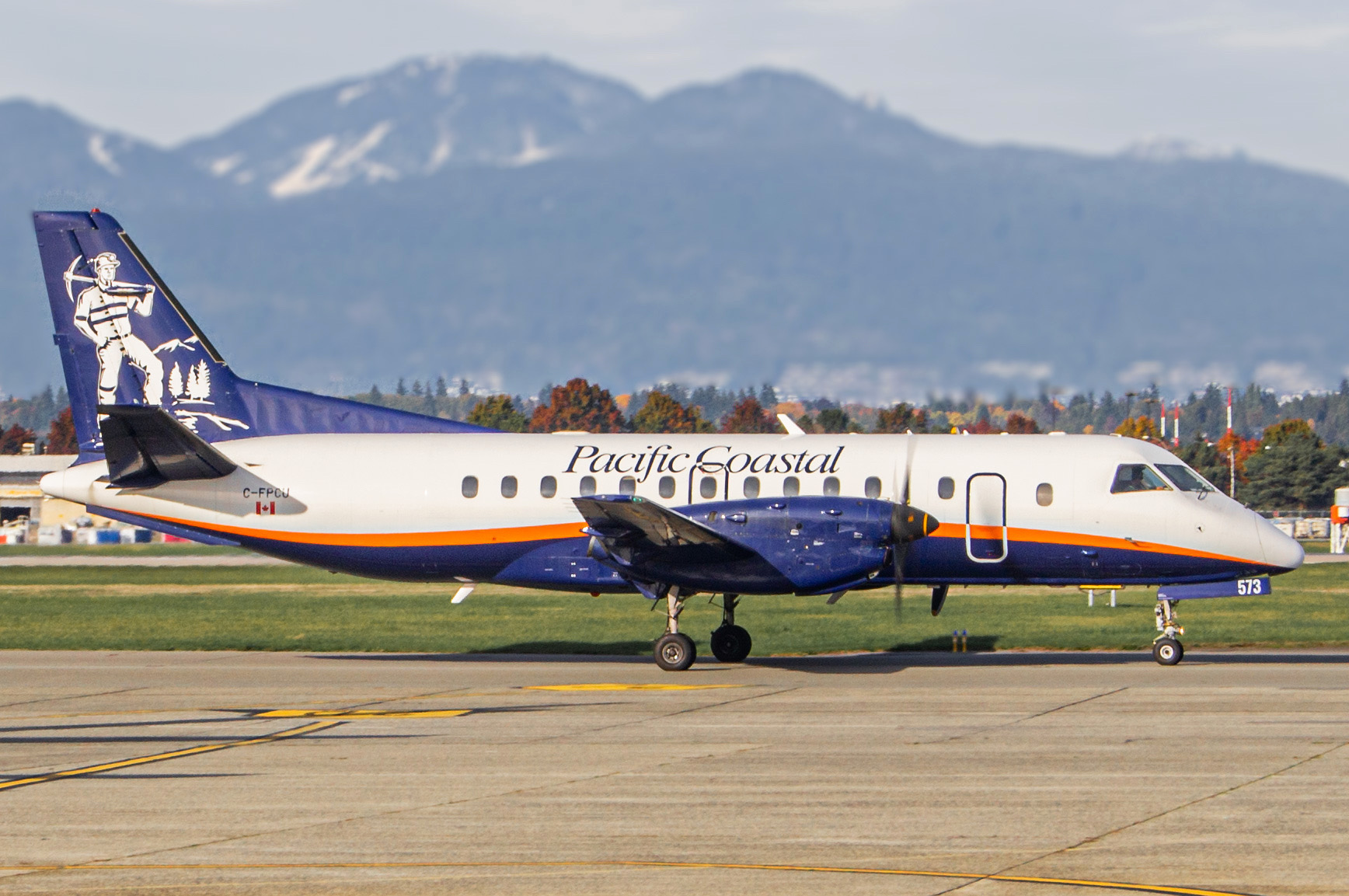 Full size: Pacific Coastal Airlines Saab 340B C-FPCU at Vancouver International Airport