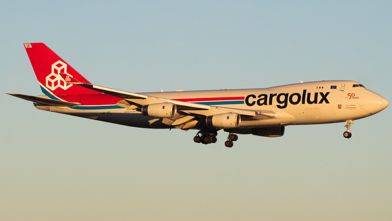 Full size: CargoLux Boeing 747-400F LX-ICL at Dallas-Fort Worth International Airport