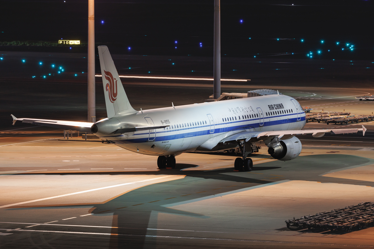Full size: Air China Airbus A321-200 B-1855 at Tokyo-Haneda Airport