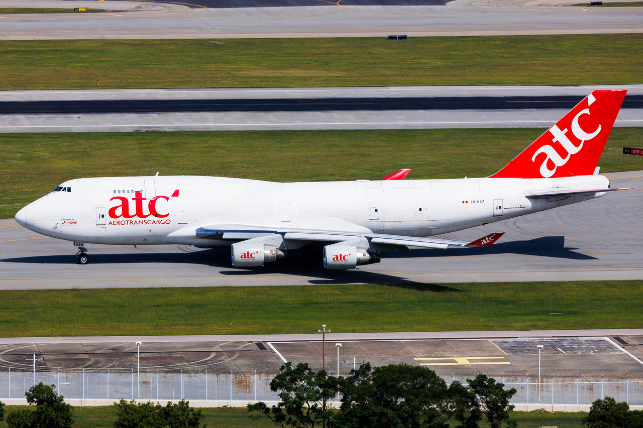 Full size: Aerotranscargo Boeing 747-400F ER-BAM at Hong Kong International Airport