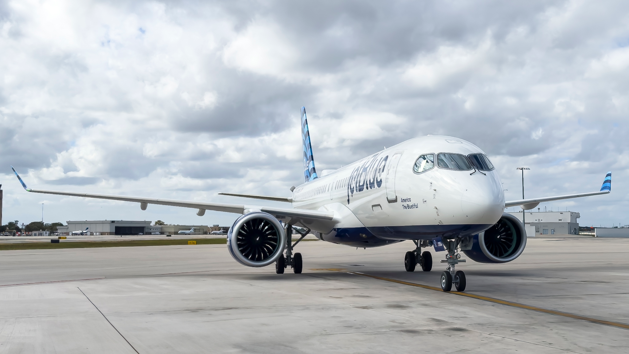 Full size: JetBlue Airways Airbus A220-300 N3156J at Fort Lauderdale/Hollywood International Airport