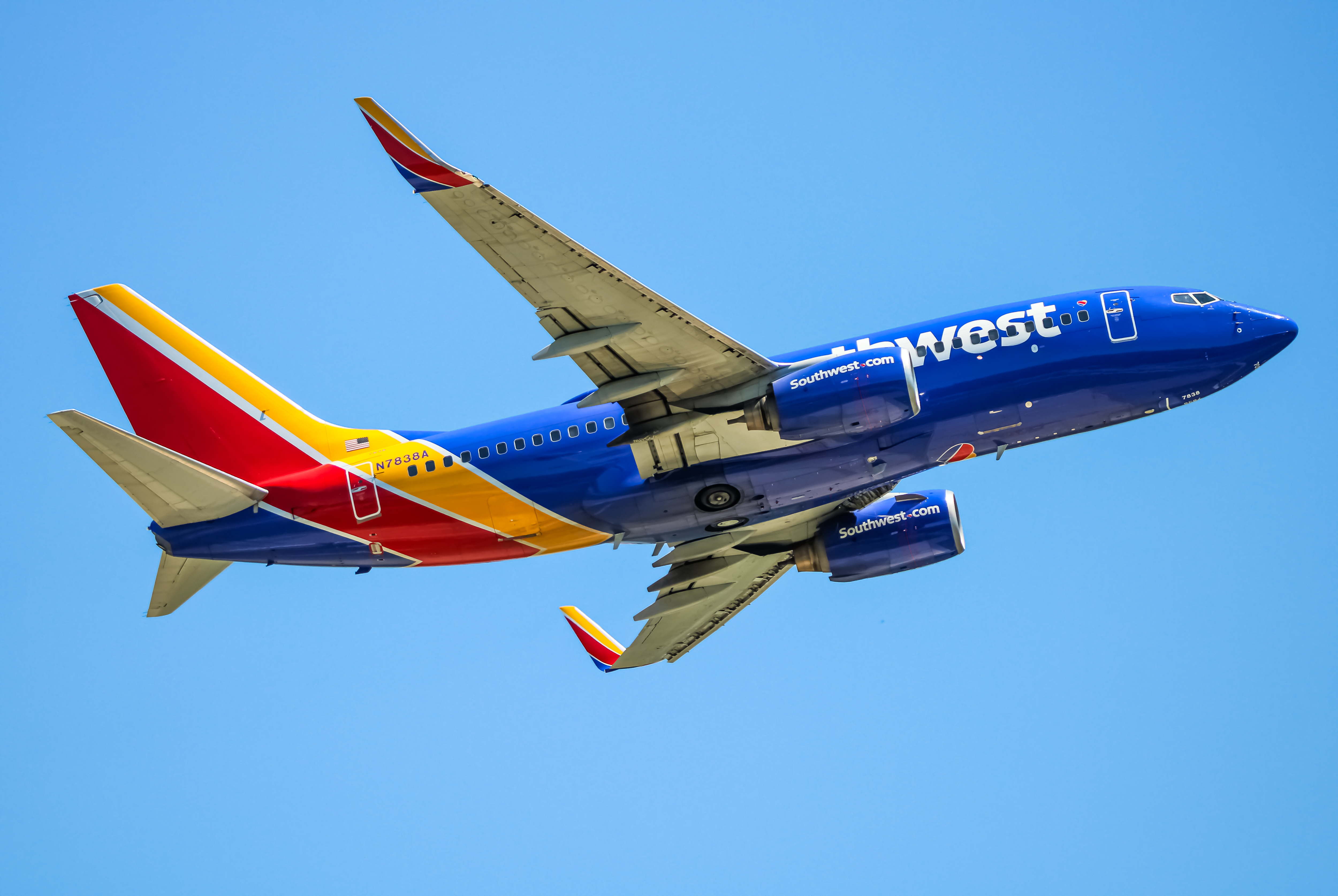 Full size: Southwest Airlines Boeing 737-700 N7838A at Baltimore/Washington International Thurgood Marshall Airport