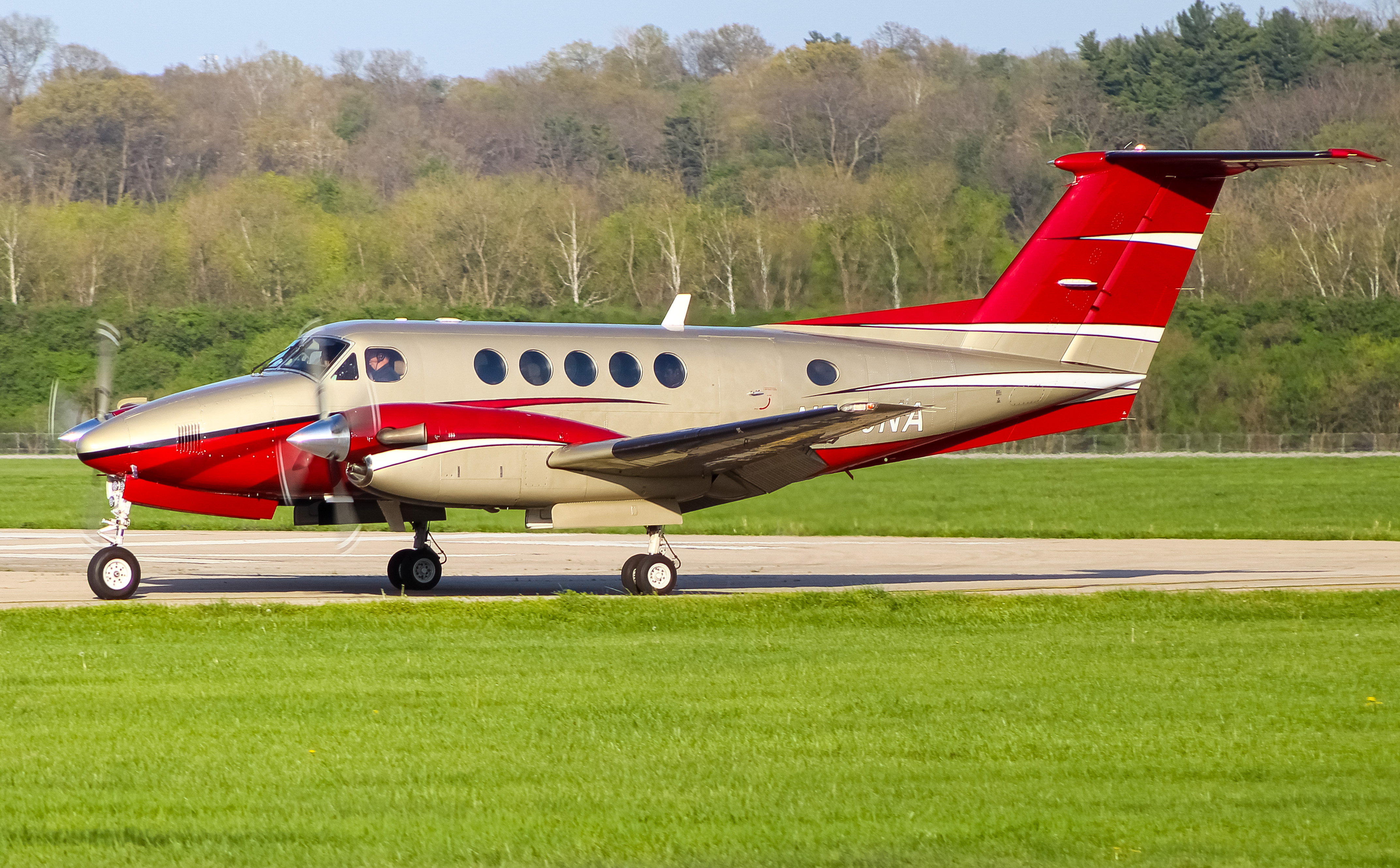 Full size: PRIVATE Beechcraft King Air 200 N700NA at Cincinnati Municipal Airport/Lunken Field