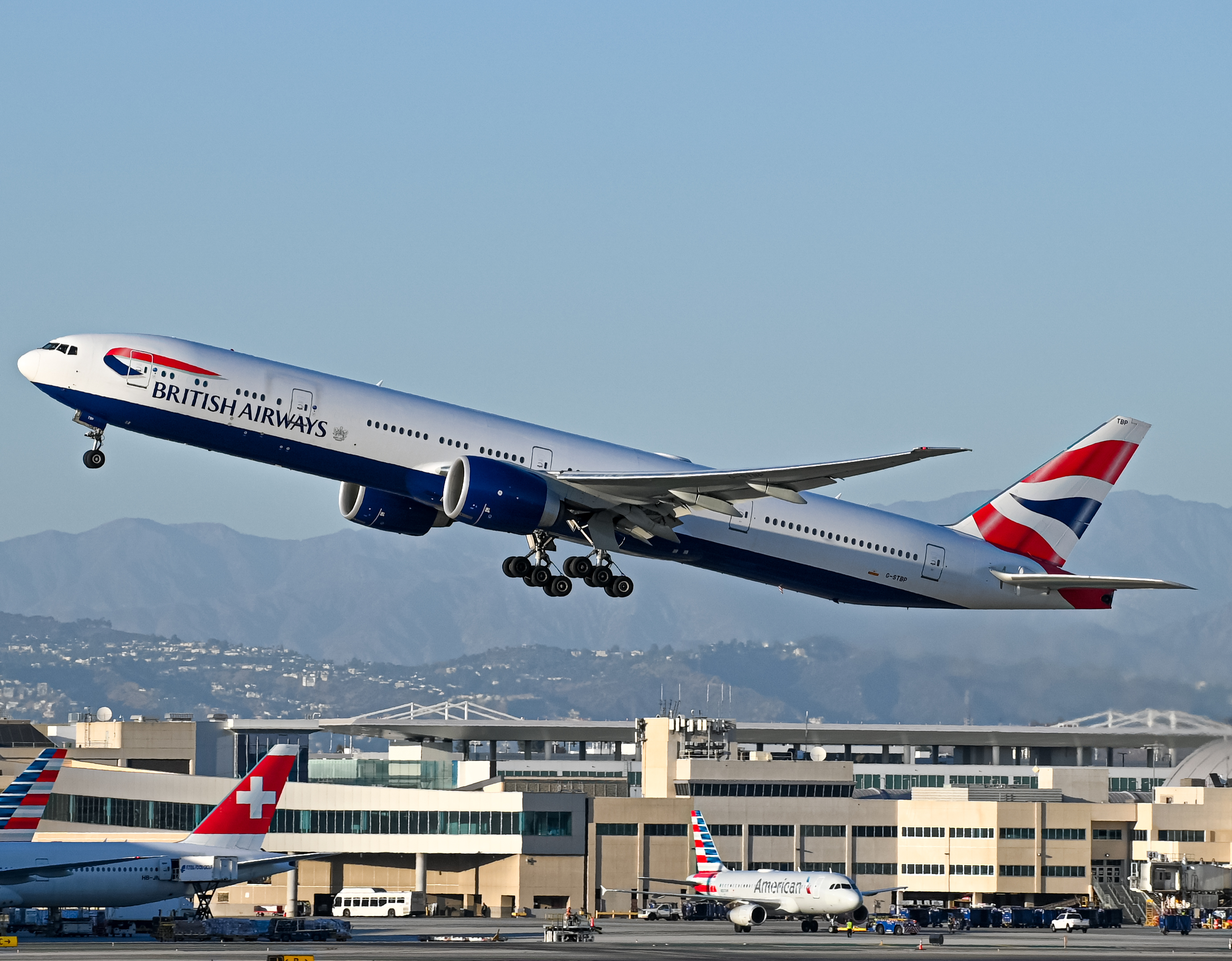 Full size: British Airways Boeing 777-300ER G-STBP at Los Angeles International Airport