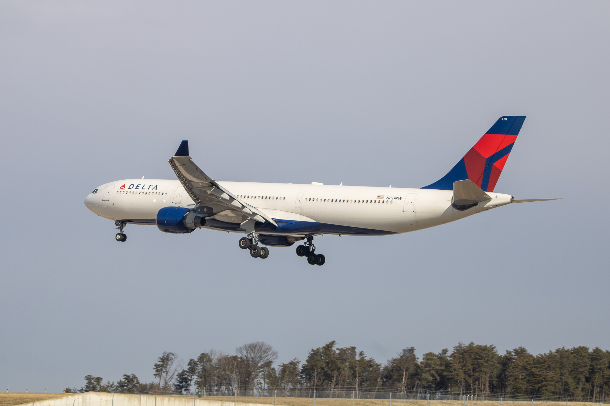 Full size: Delta Airlines Airbus A330-300 N811NW at Baltimore/Washington International Thurgood Marshall Airport