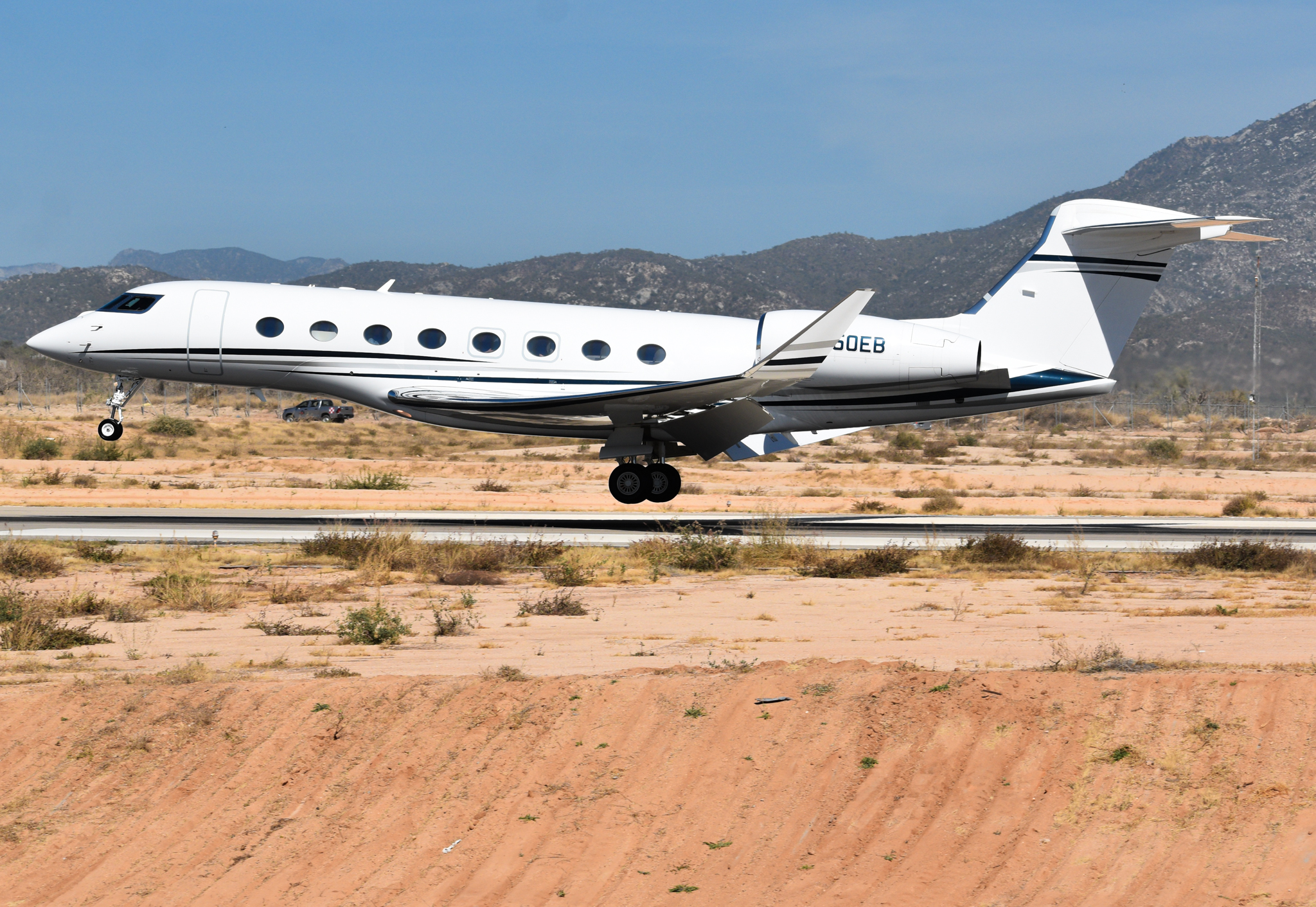 Full size: PRIVATE Gulfstream G650 N650EB at Aeropuerto de Cabo San Lucas Internacional