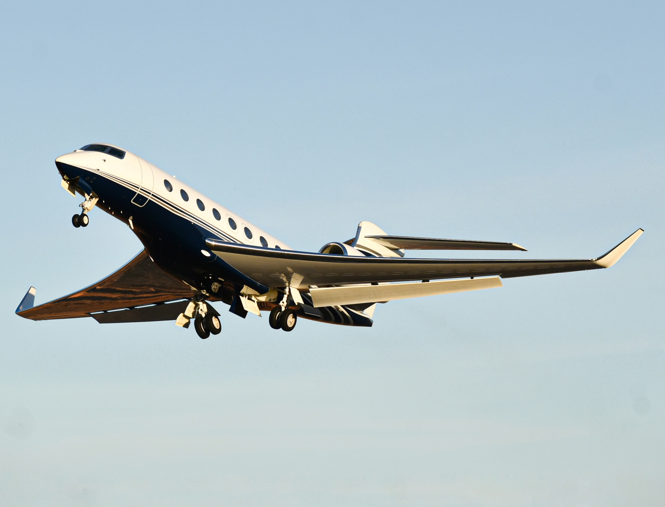Full size: Rhys Vineyards LLC Gulfstream G650 N661GT at Aeropuerto de Cabo San Lucas Internacional