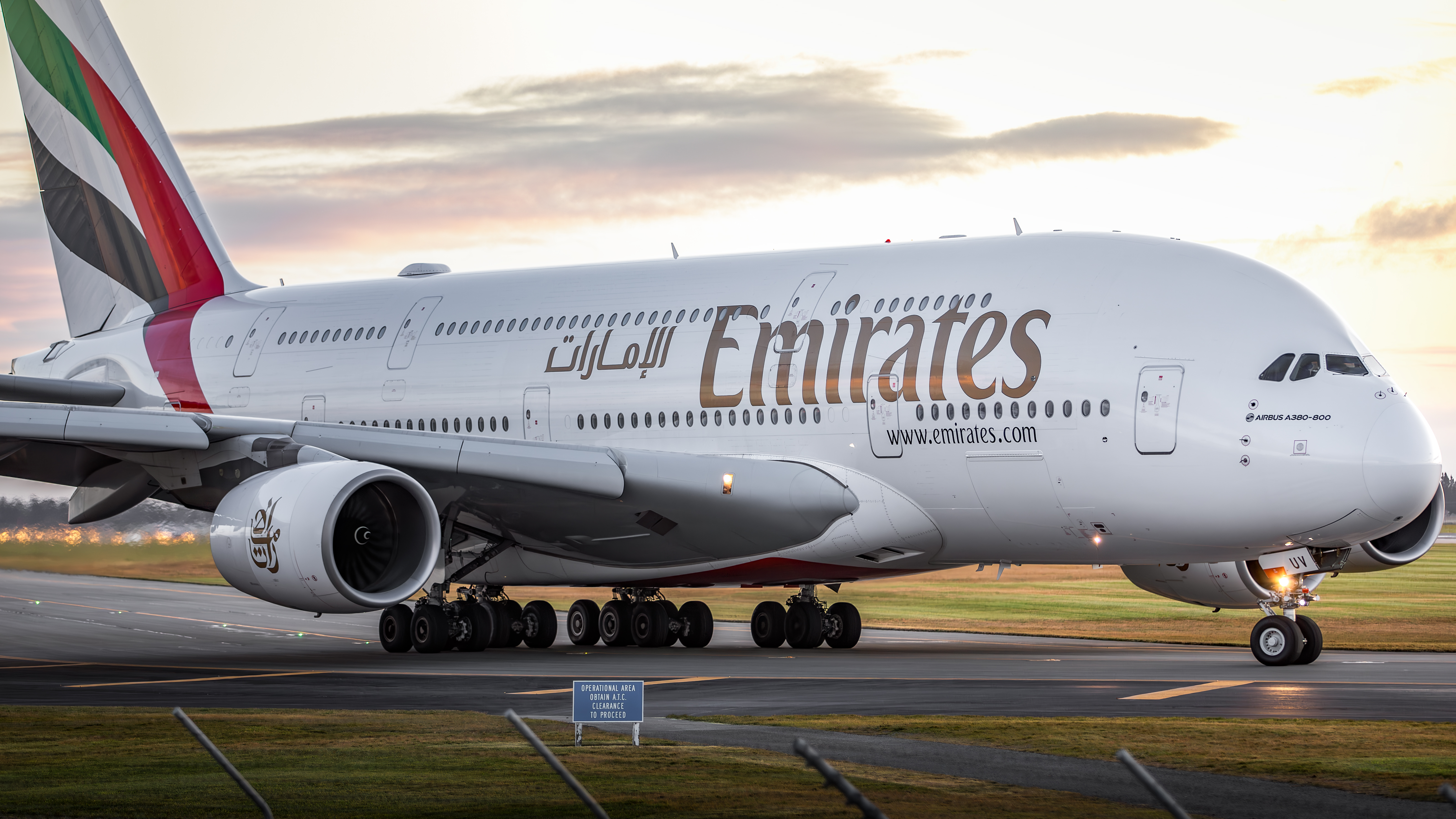 Full size: Emirates Airbus A380-800 A6-EUV at Christchurch International Airport
