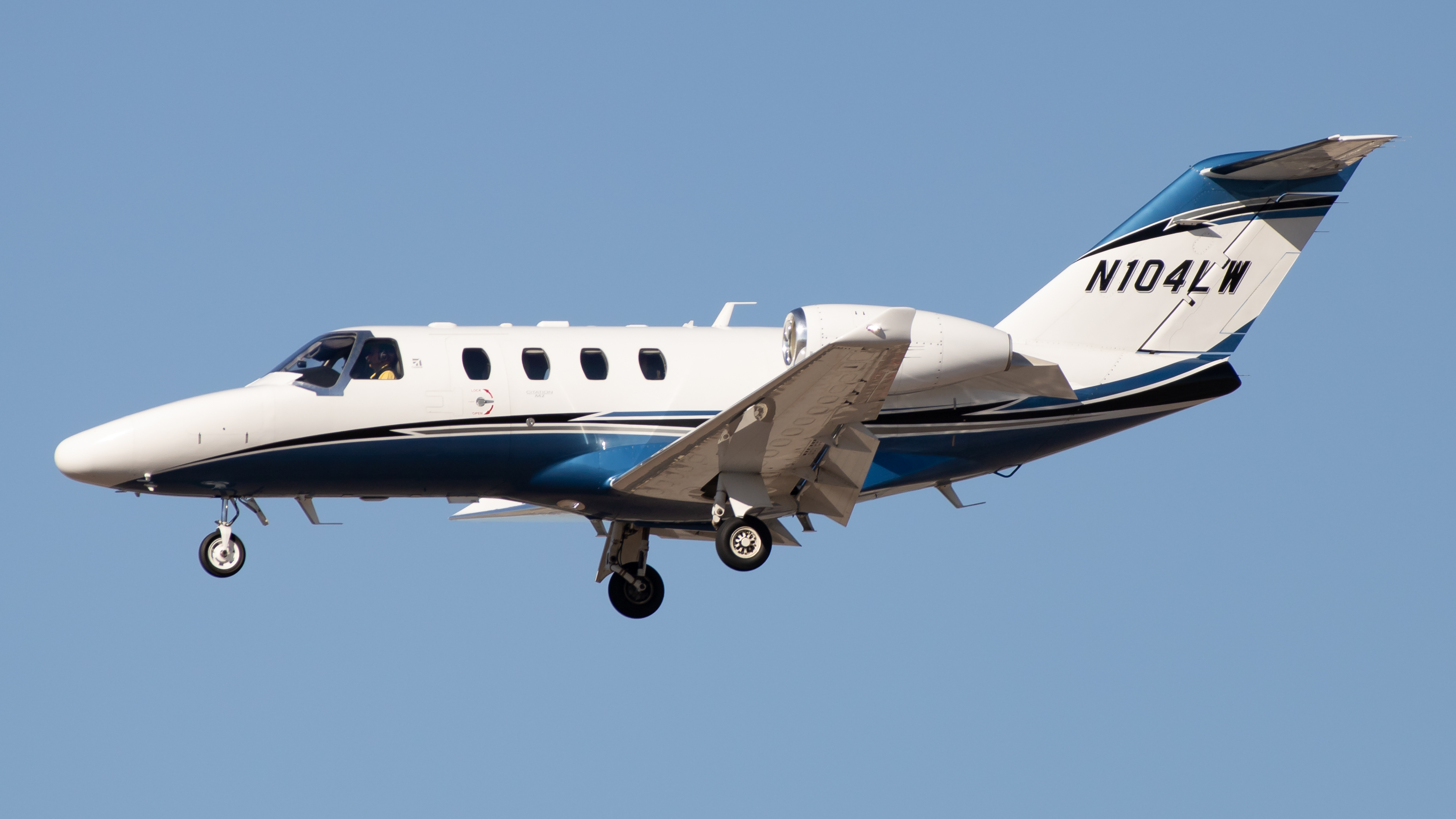 Full size: PRIVATE Cessna 525 CitationJet N104LW at Phoenix Sky Harbor International Airport