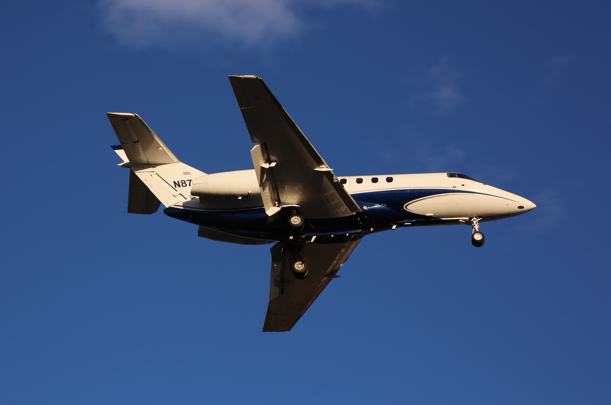 Full size: PRIVATE Beechcraft Hawker 800XP N874TX at Teterboro Airport