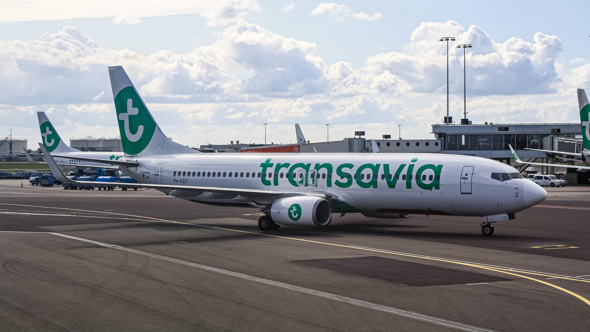 Full size: Transavia Boeing 737-800 PH-HZV at Amsterdam Schiphol Airport