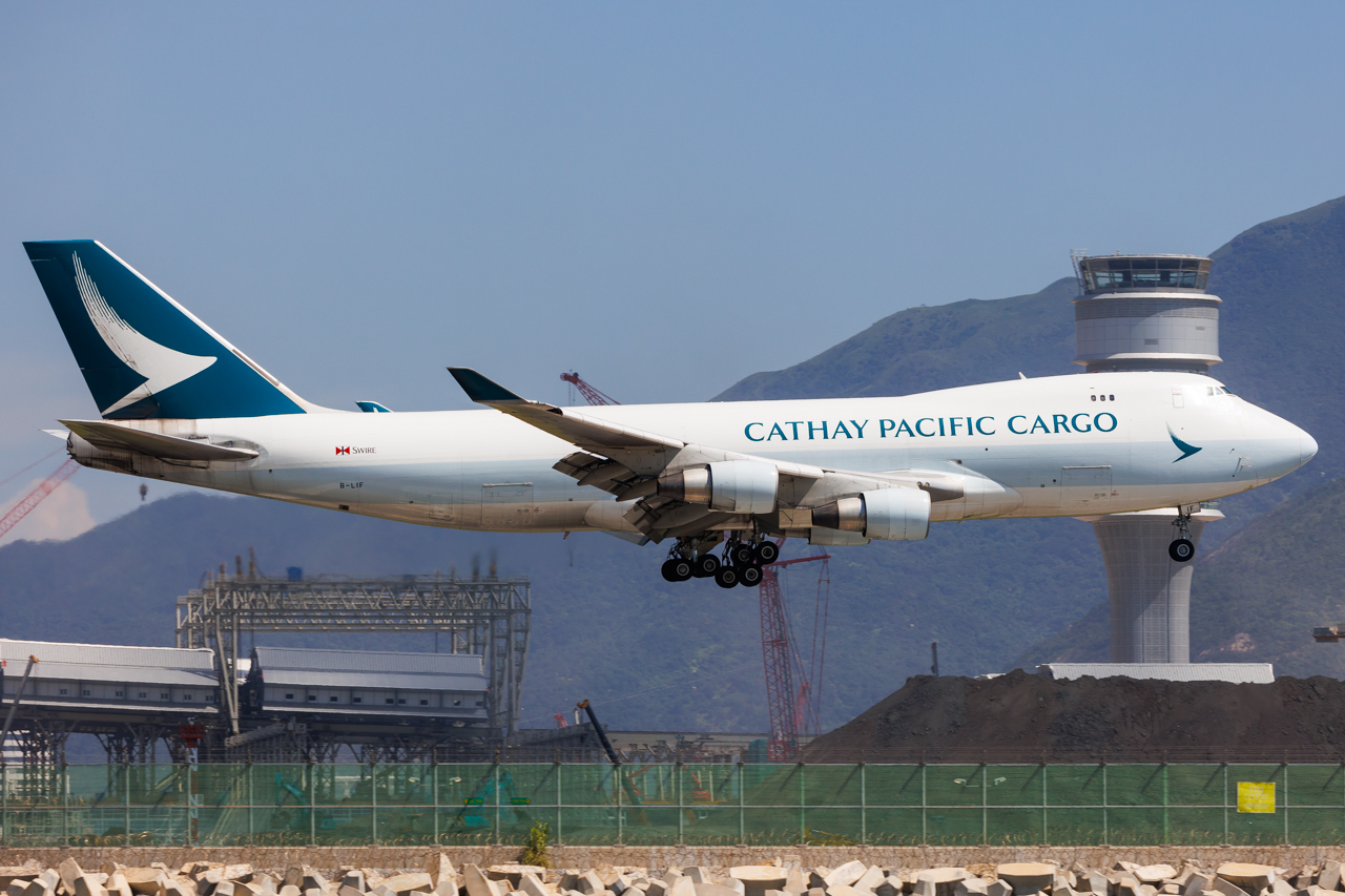 Full size: Cathay Pacific Cargo Boeing 747-400F B-LIF at Hong Kong International Airport