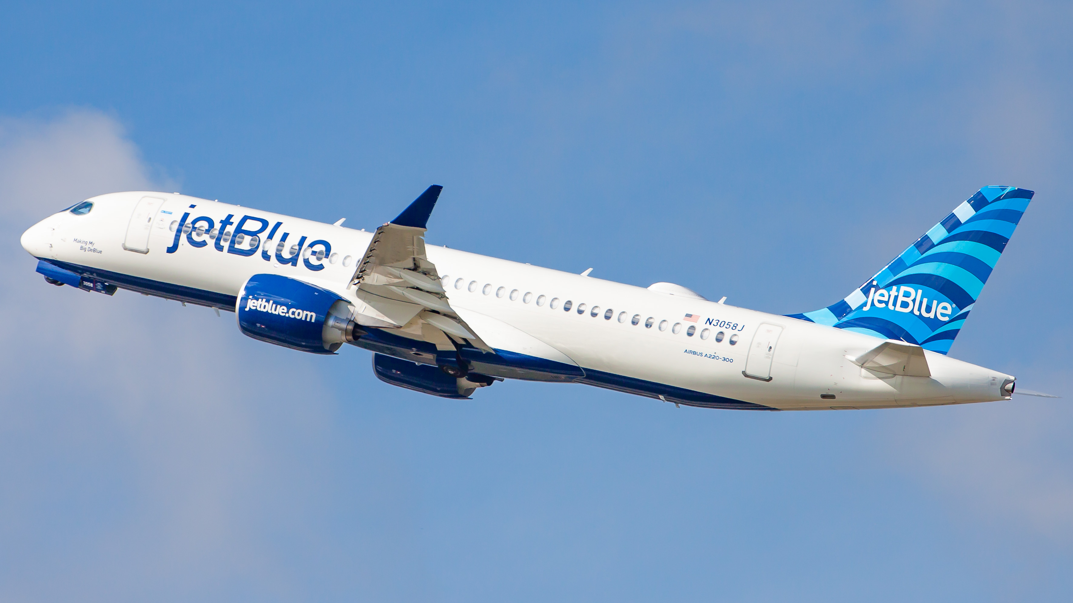 Full size: JetBlue Airways Airbus A220-300 N3058J at Orlando International Airport