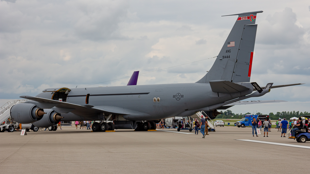 Full size: USAF - United States Air Force Boeing KC-135 Stratotanker 59-1444 at James M Cox Dayton International Airport