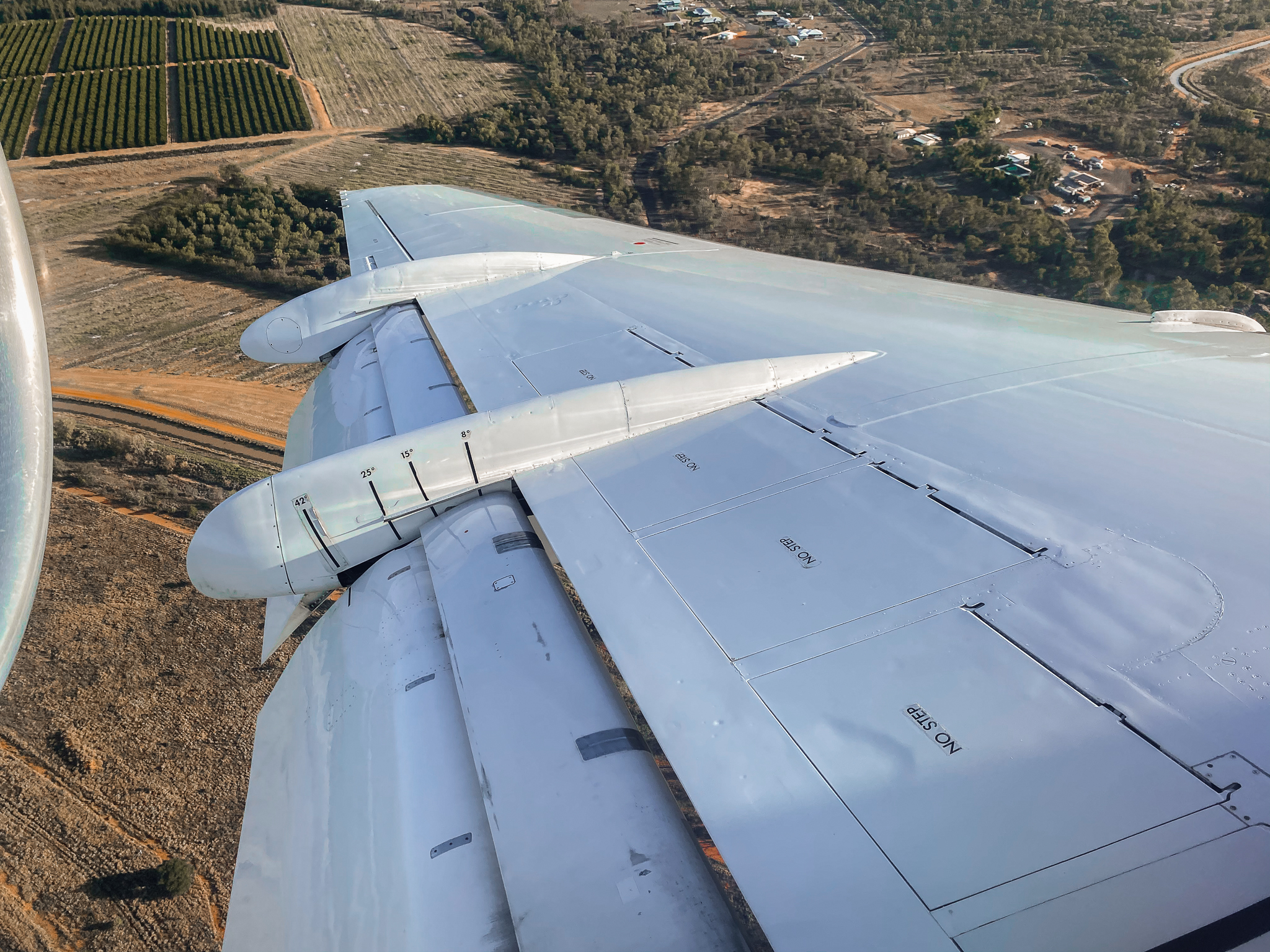 Full size: Alliance Airlines Fokker 70 VH-NKQ at Emerald Airport