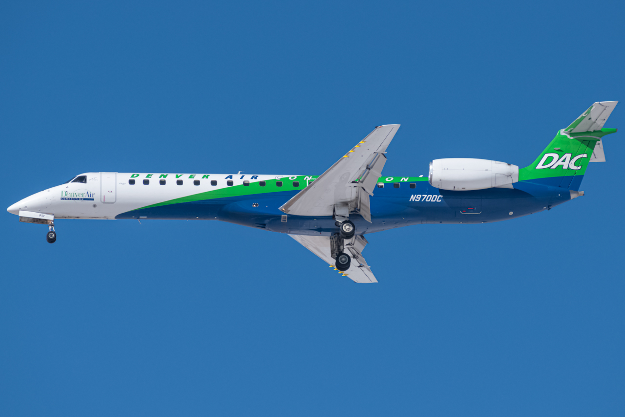 Full size: Denver Air Connection Embraer ERJ145 N970DC at Denver International Airport