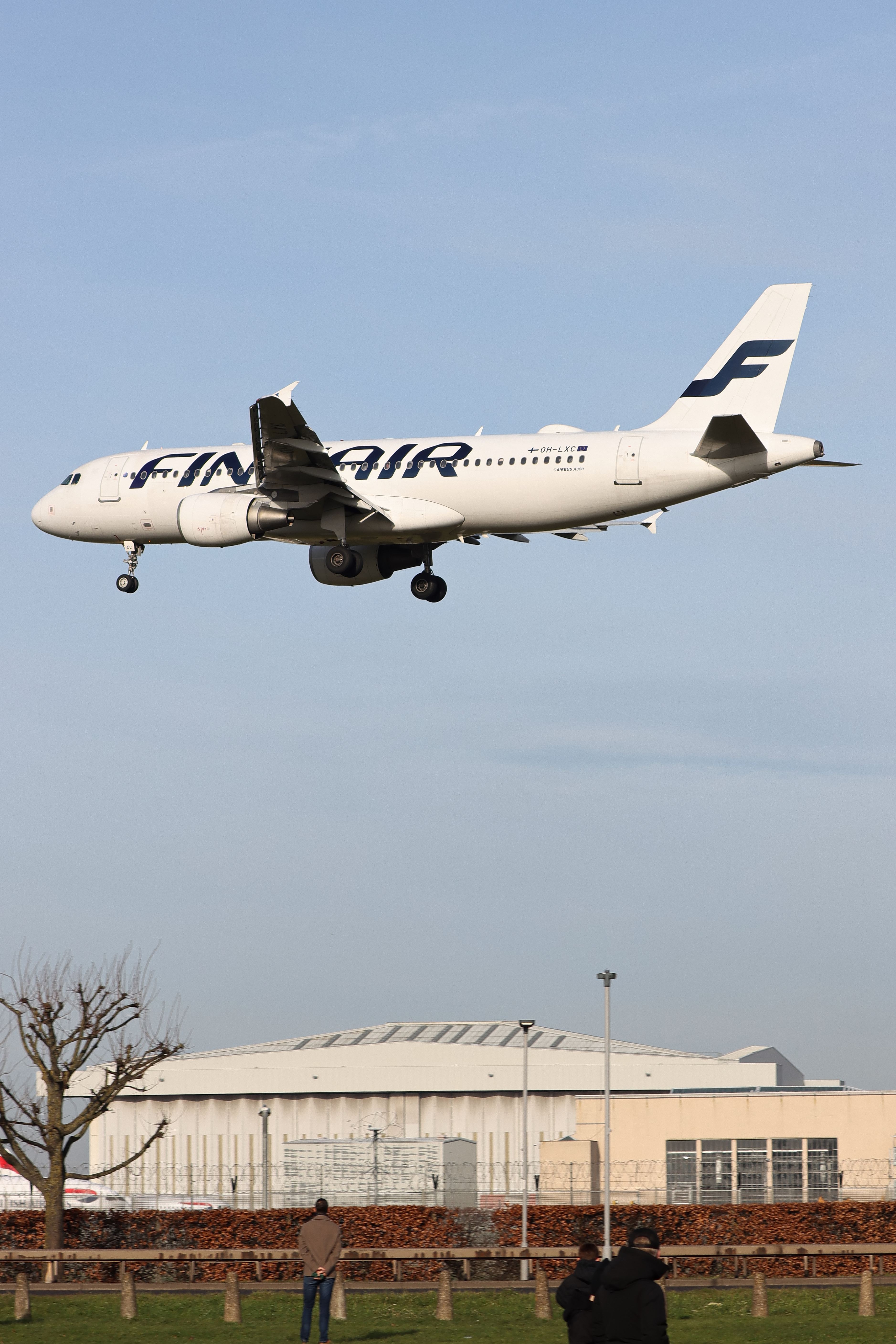 Full size: Finnair Airbus A320 OH-LXC at London Heathrow International Airport