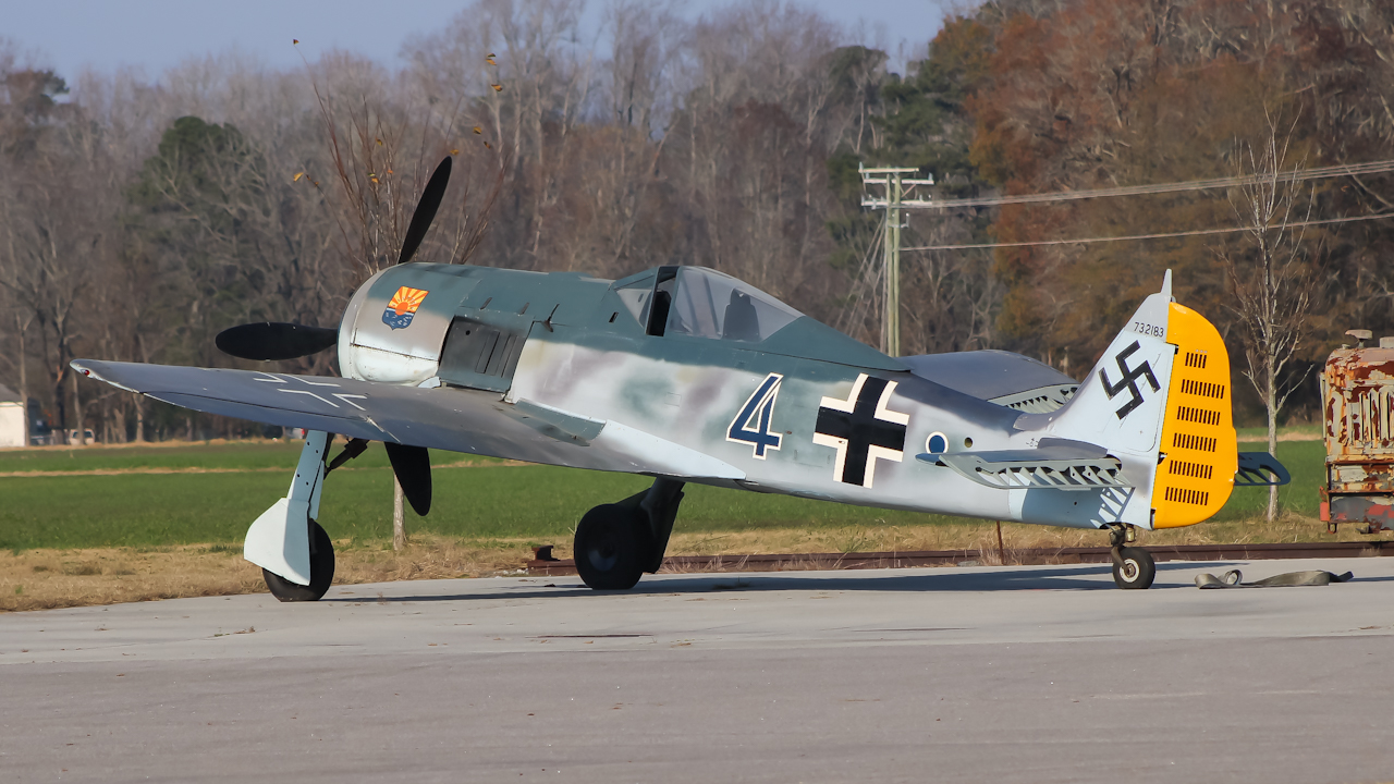 Full size: Military Aviation Museum Focke-Wulf FW-190 732 183 at Jones Airport