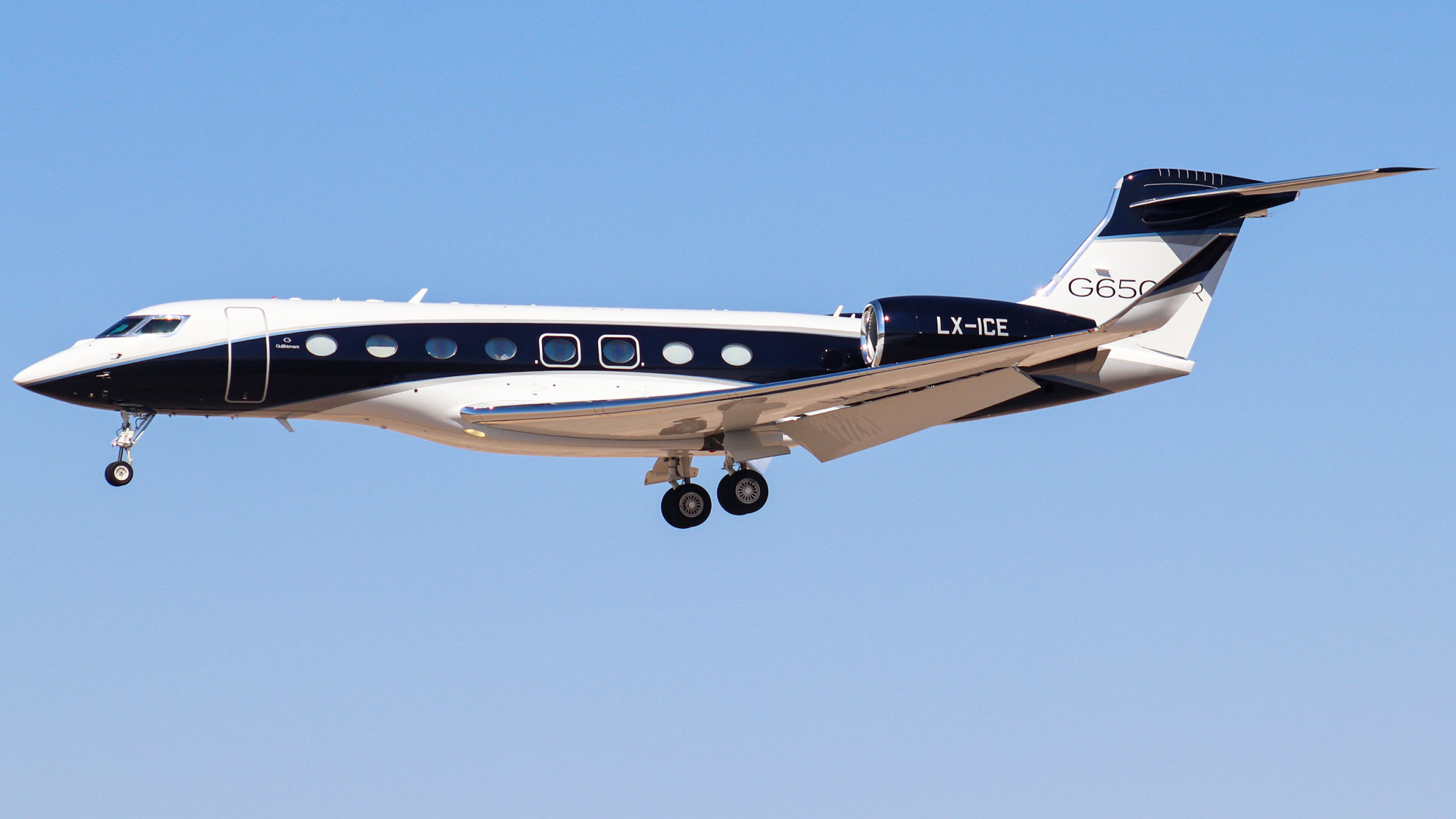 Full size: PRIVATE Gulfstream G650 LX-ICE at Harry Reid International Airport