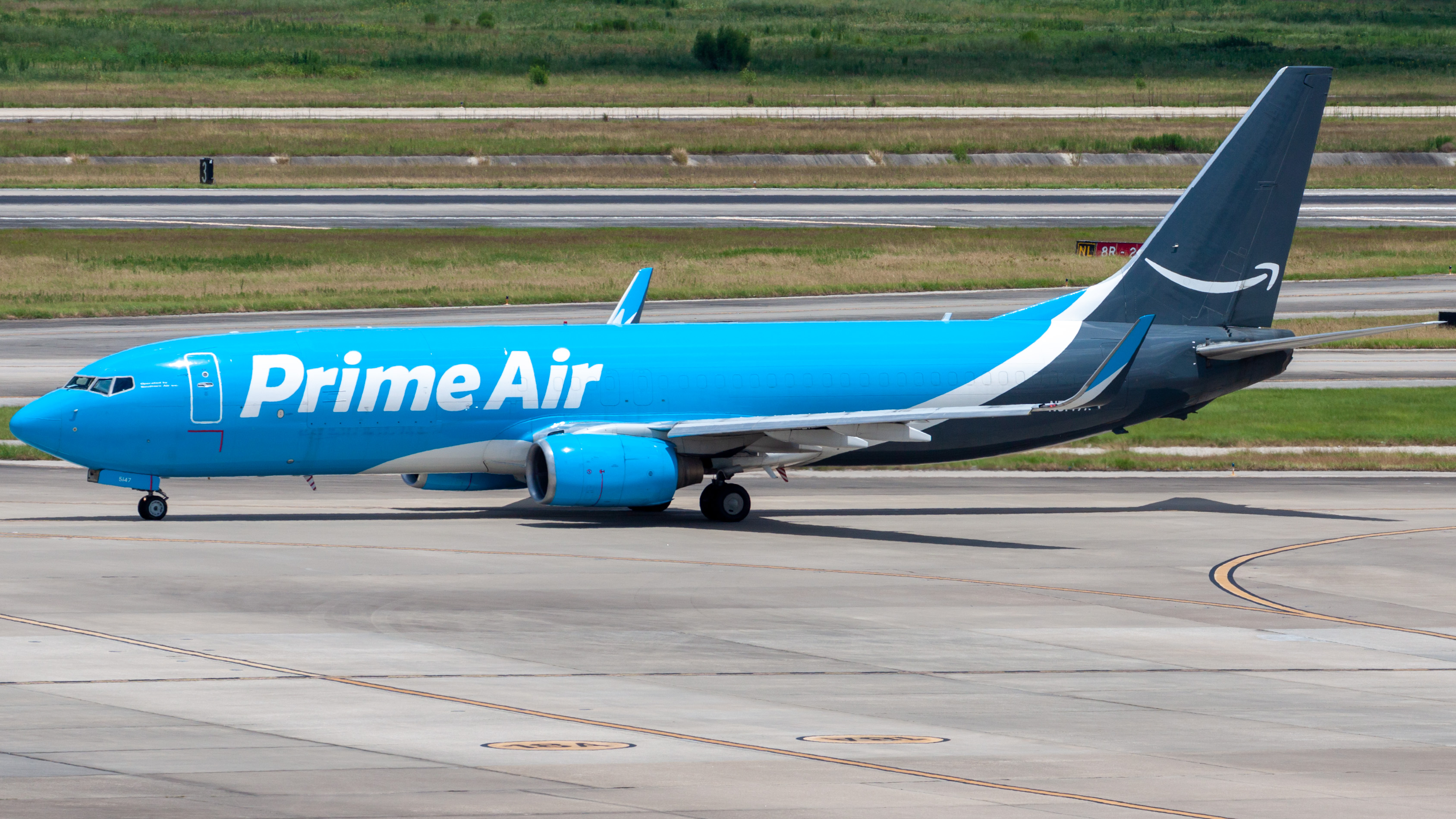 Full size: Prime Air Boeing 737-800 N5147A at Houston-George Bush Intercontinental Airport