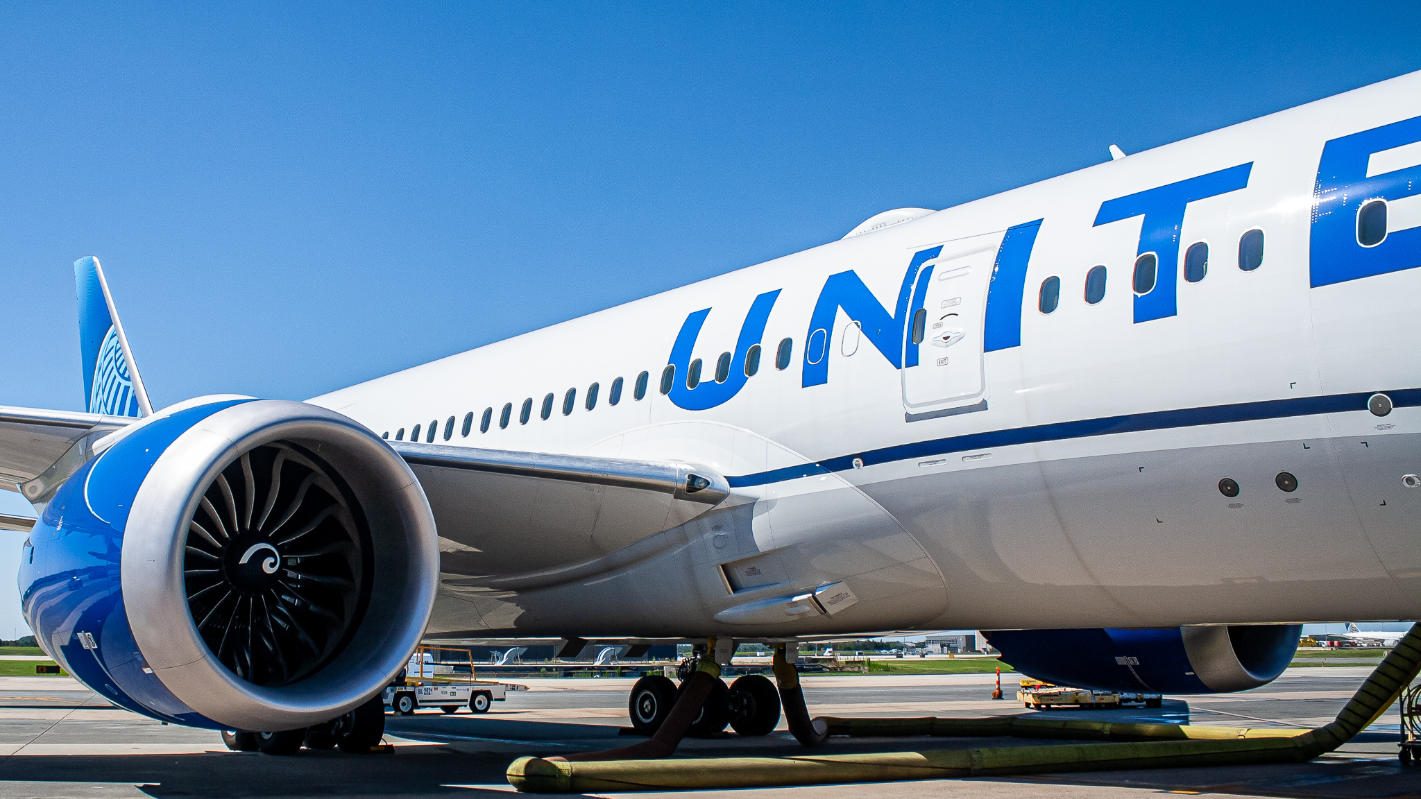 Full size: United Airlines Boeing 787-9 N29978 at Washington Dulles International Airport