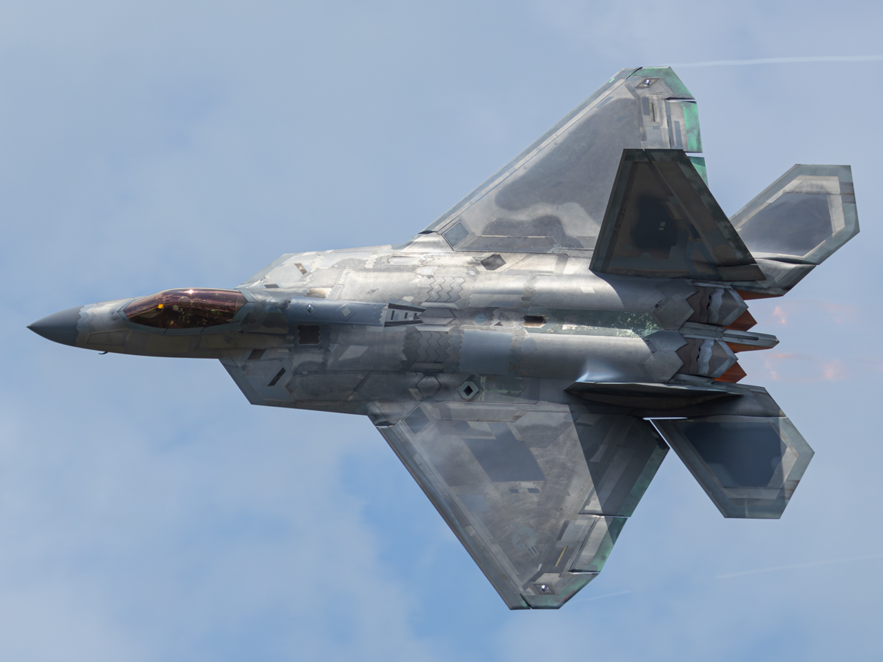 Full size: USAF - United States Air Force Lockheed Martin F-22A Raptor 08-4160 at James M Cox Dayton International Airport