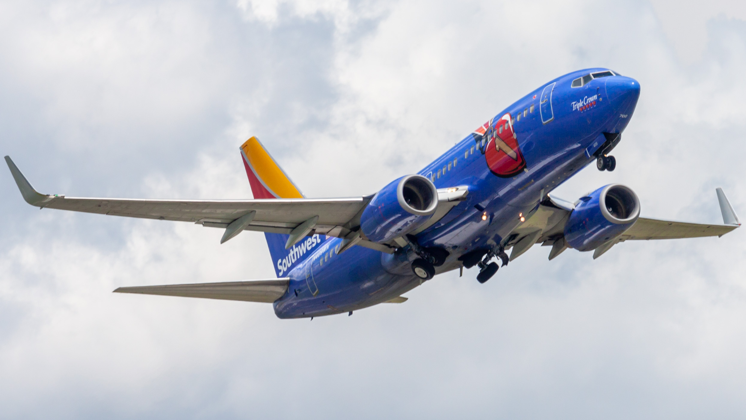 Full size: Southwest Airlines Boeing 737-700 N409WN at William P Hobby Airport