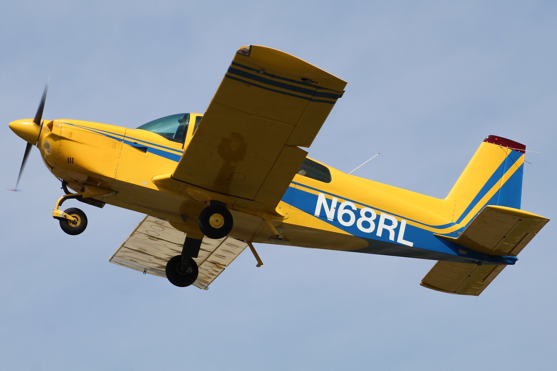Full size: PRIVATE Grumman AA-5A Tiger N68RL at Smoketown Airport