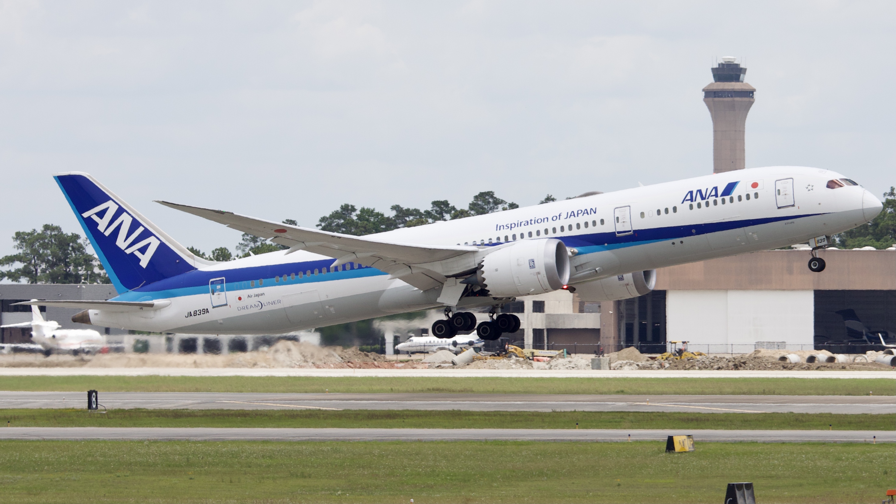Full size: All Nippon Airways Boeing 787-9 JA839A at Houston-George Bush Intercontinental Airport