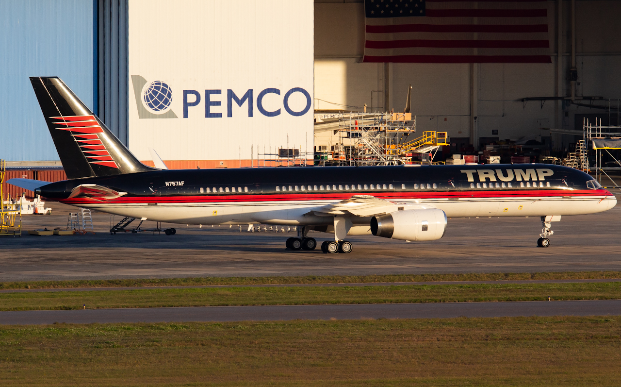 Full size: PRIVATE Boeing 757-200 N757AF  at Tampa International Airport