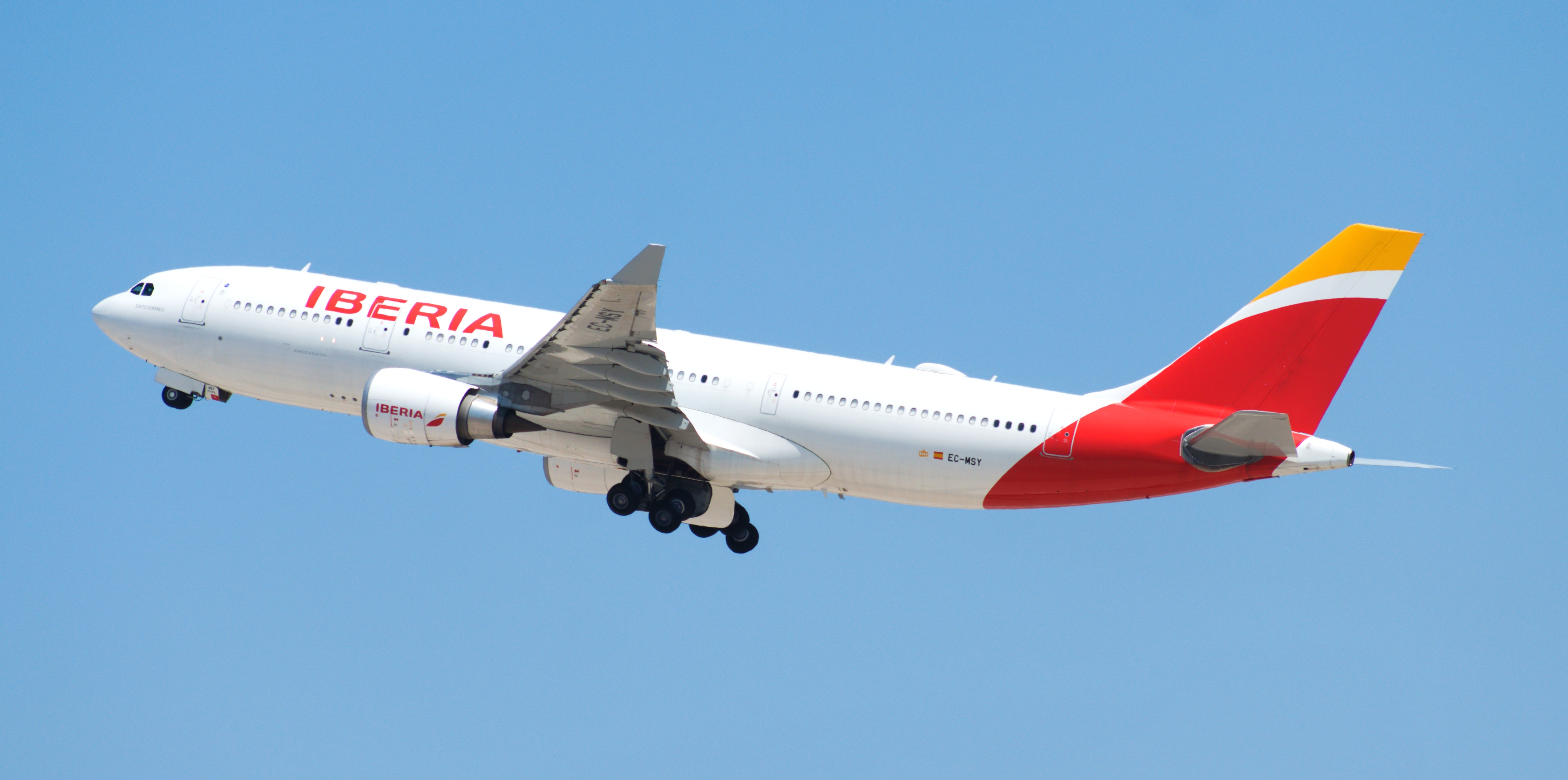 Full size: Iberia Airbus A330-200 EC-MSY at Harry Reid International Airport