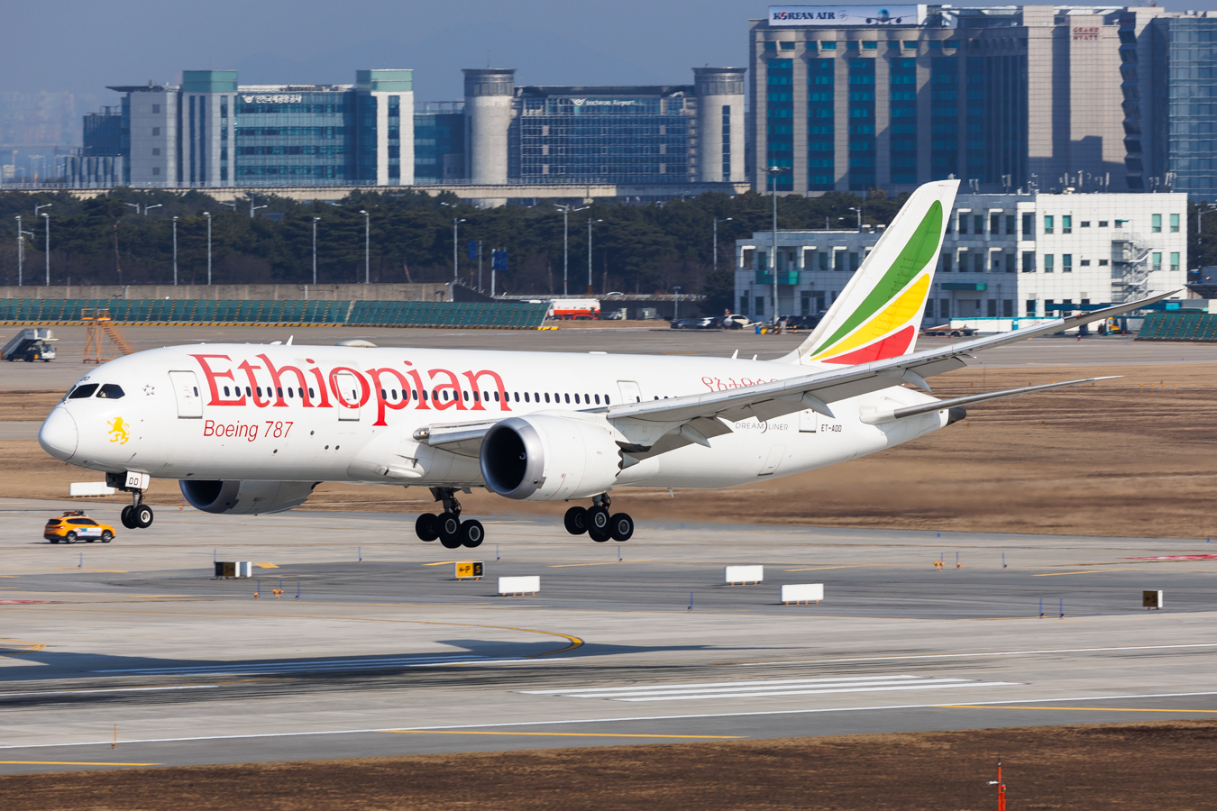 Full size: Ethiopian Airlines Boeing 787-8 ET-AOO at Seoul-Incheon International Airport