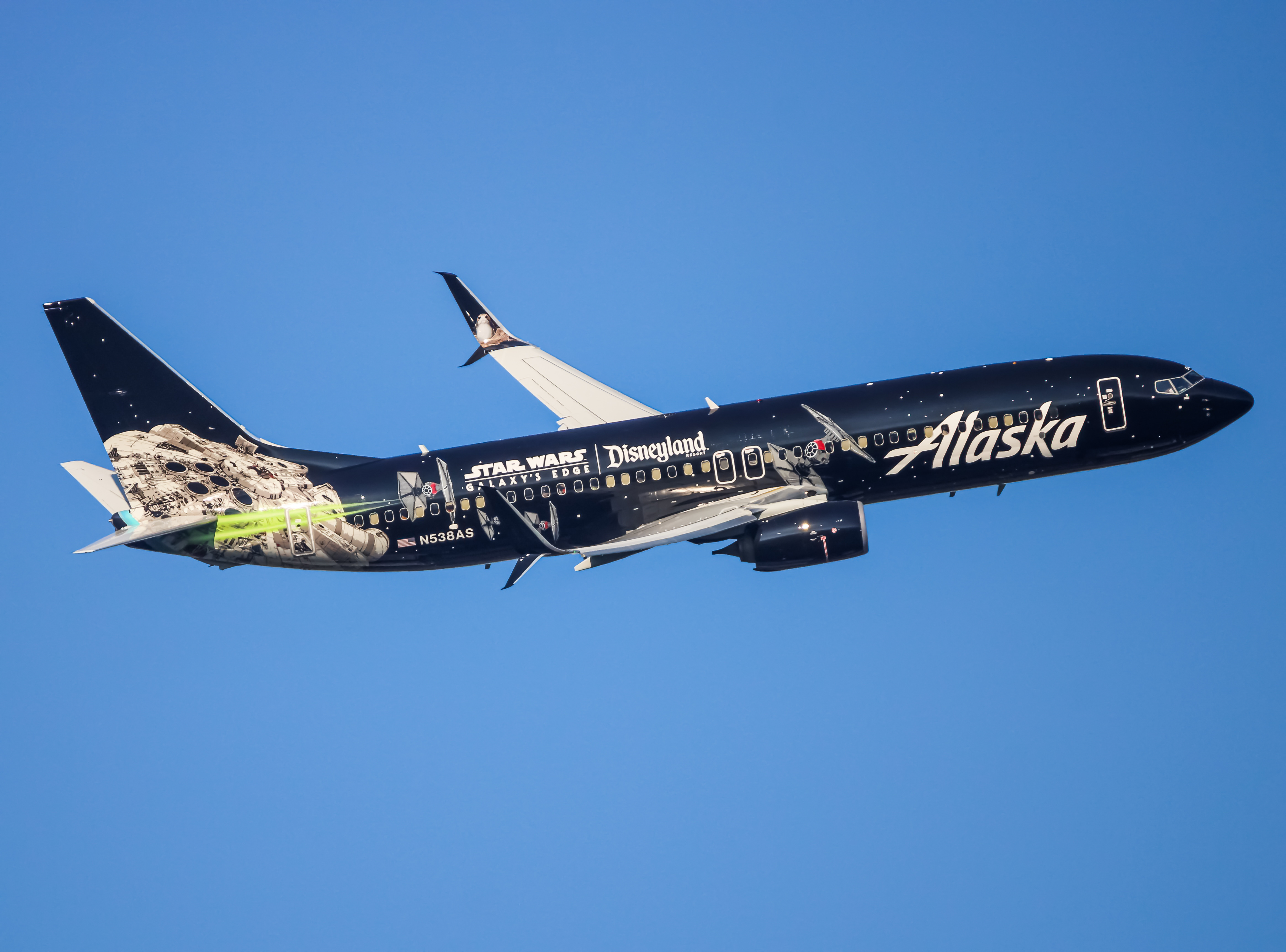 Full size: Alaska Airlines Boeing 737-800 N538AS at Baltimore/Washington International Thurgood Marshall Airport