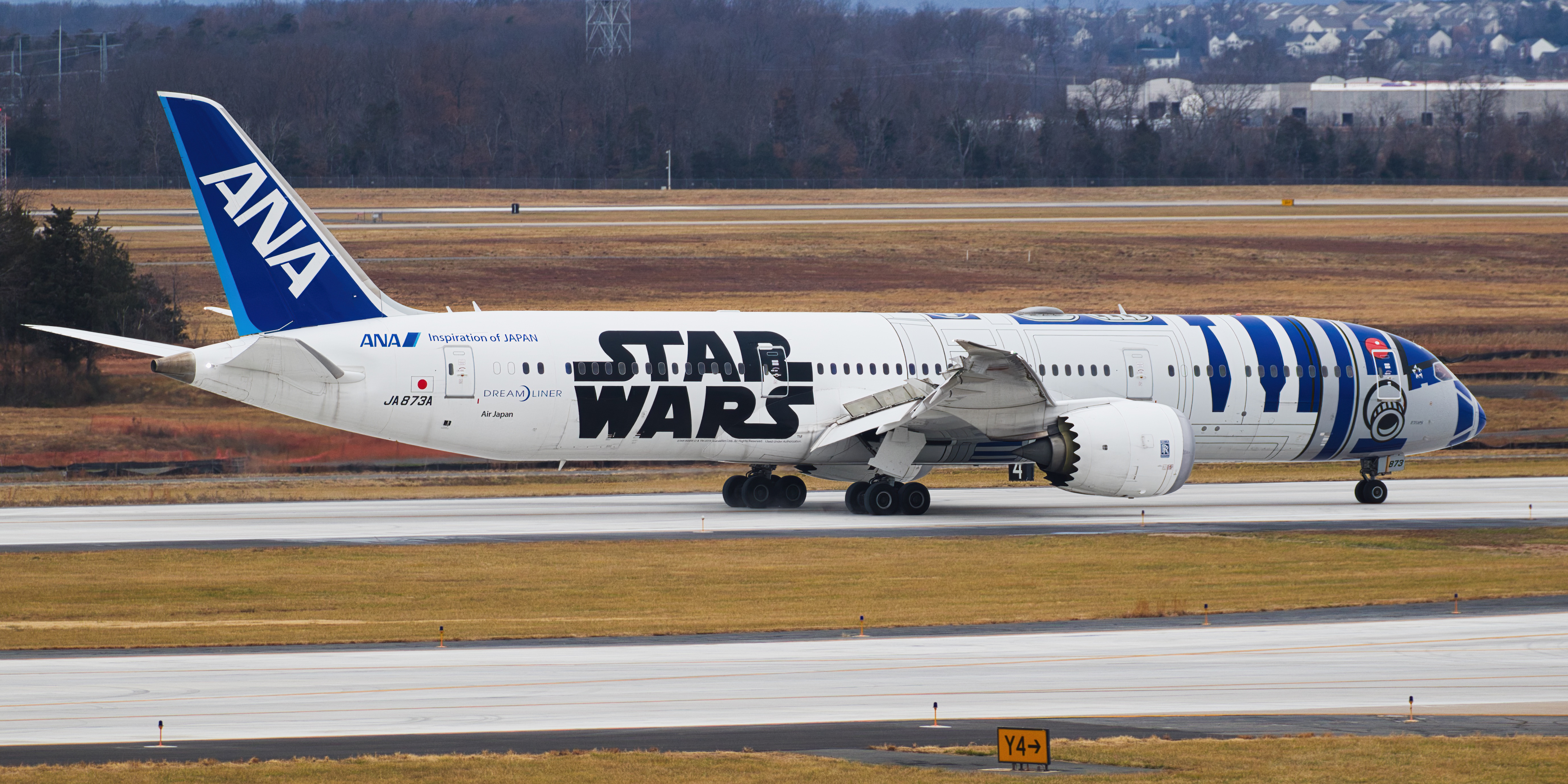 Full size: All Nippon Airways Boeing 787-9 JA873A at Washington Dulles International Airport