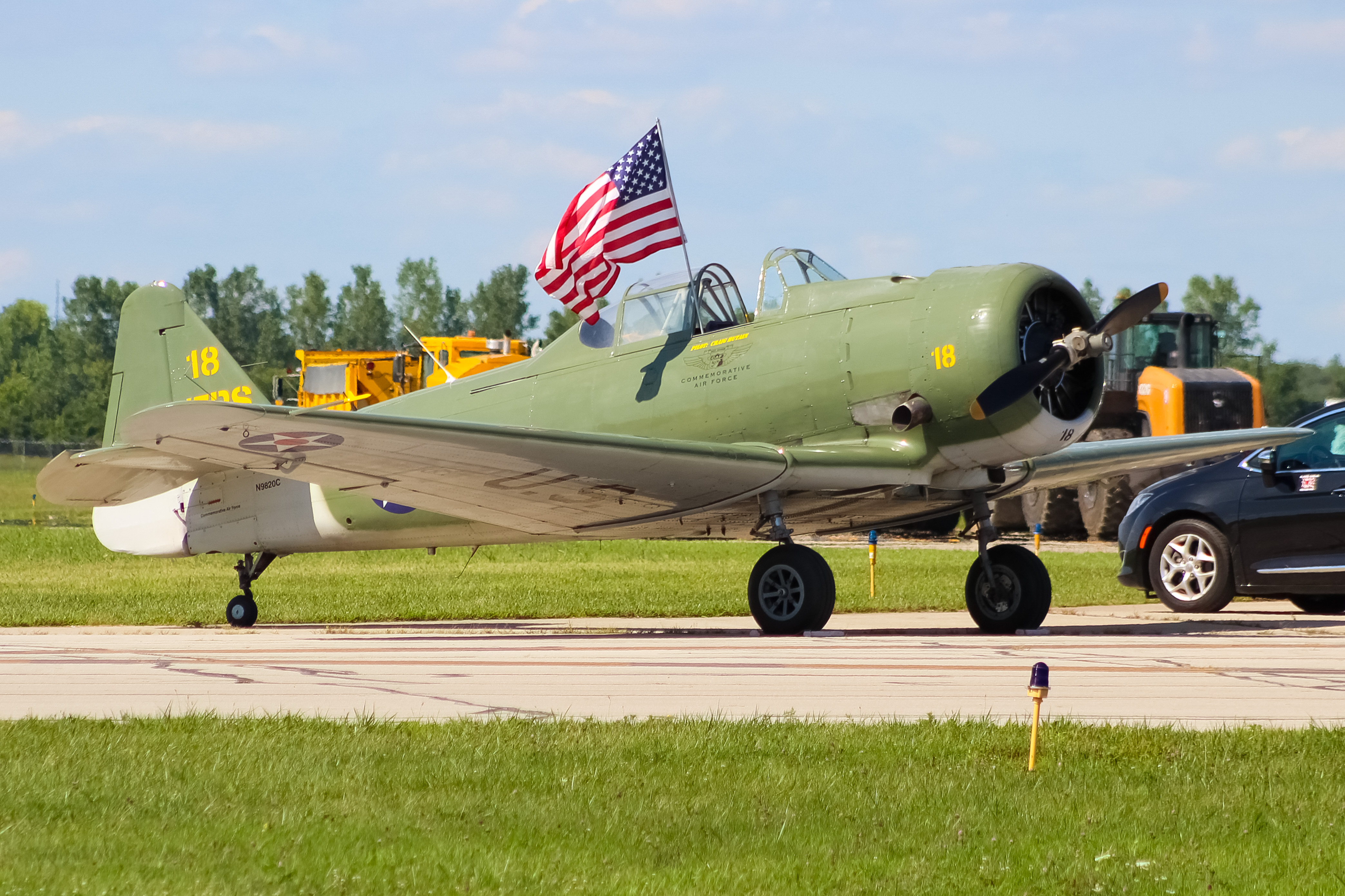 Full size: PRIVATE  North American T-6 Texan N9820C at James M Cox Dayton International Airport