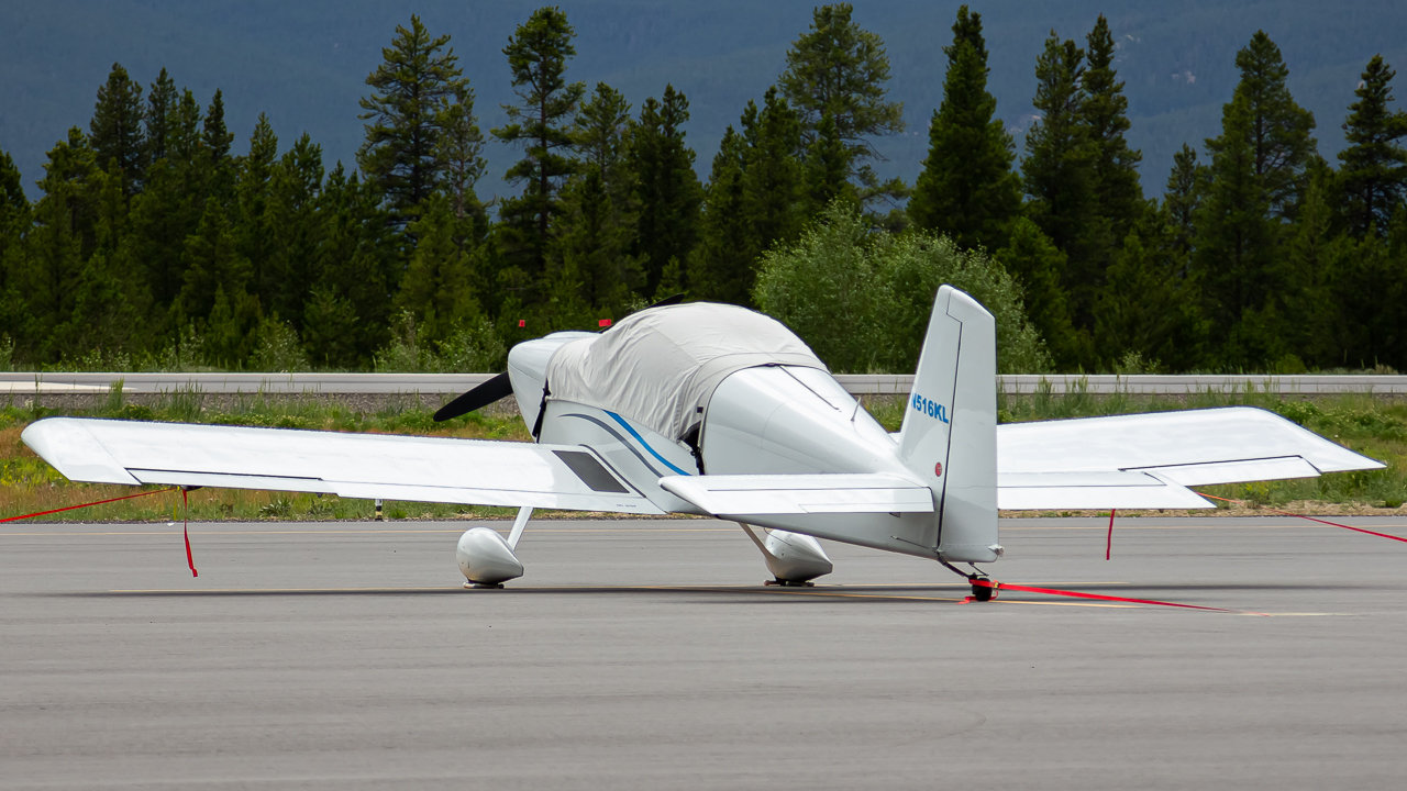 Full size: PRIVATE Van\'s RV-9 N516KL at Leadville Airport
