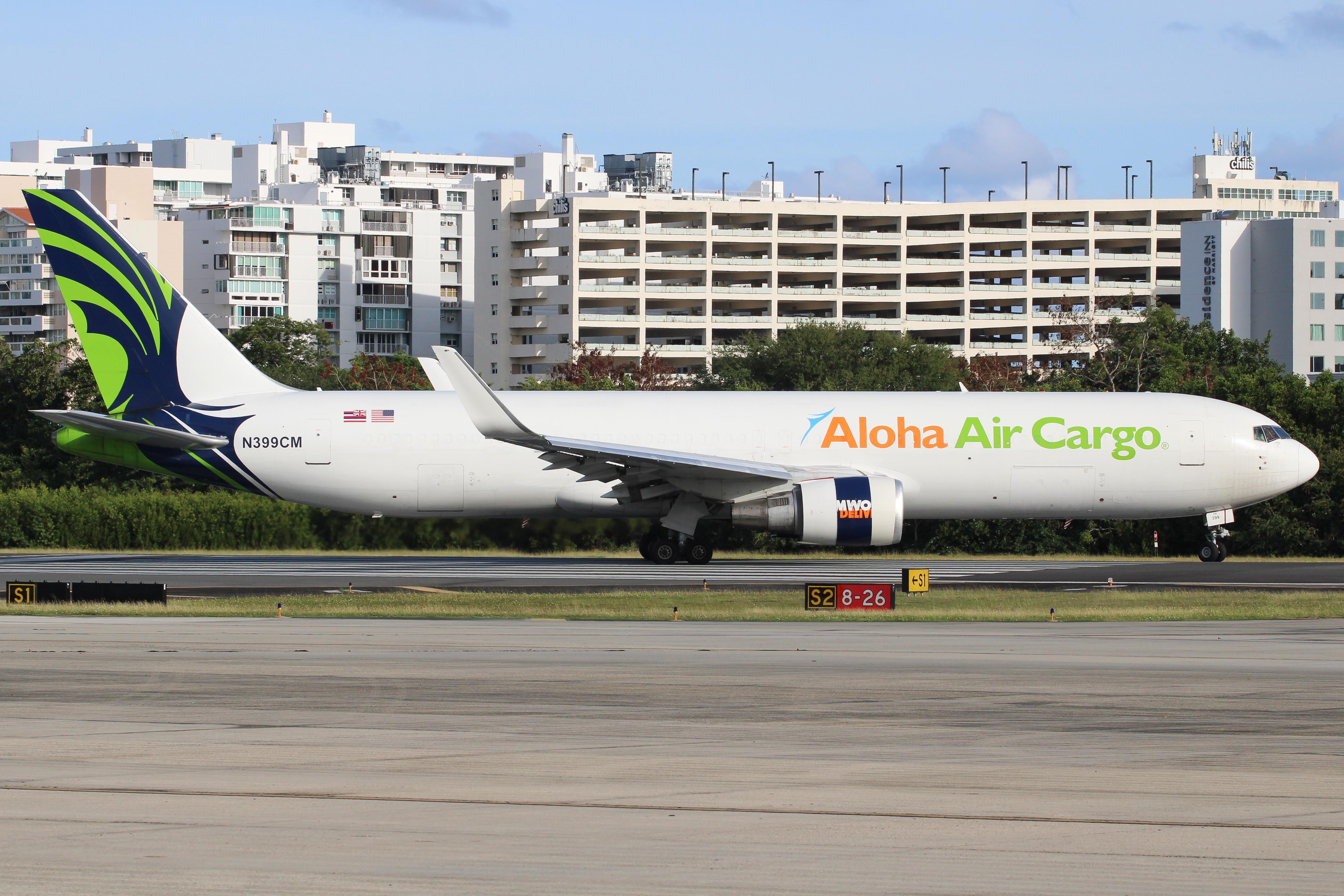 Full size: Aloha Air Cargo Boeing 767-300F N399CM at San Juan Luis Munoz Marin International Airport
