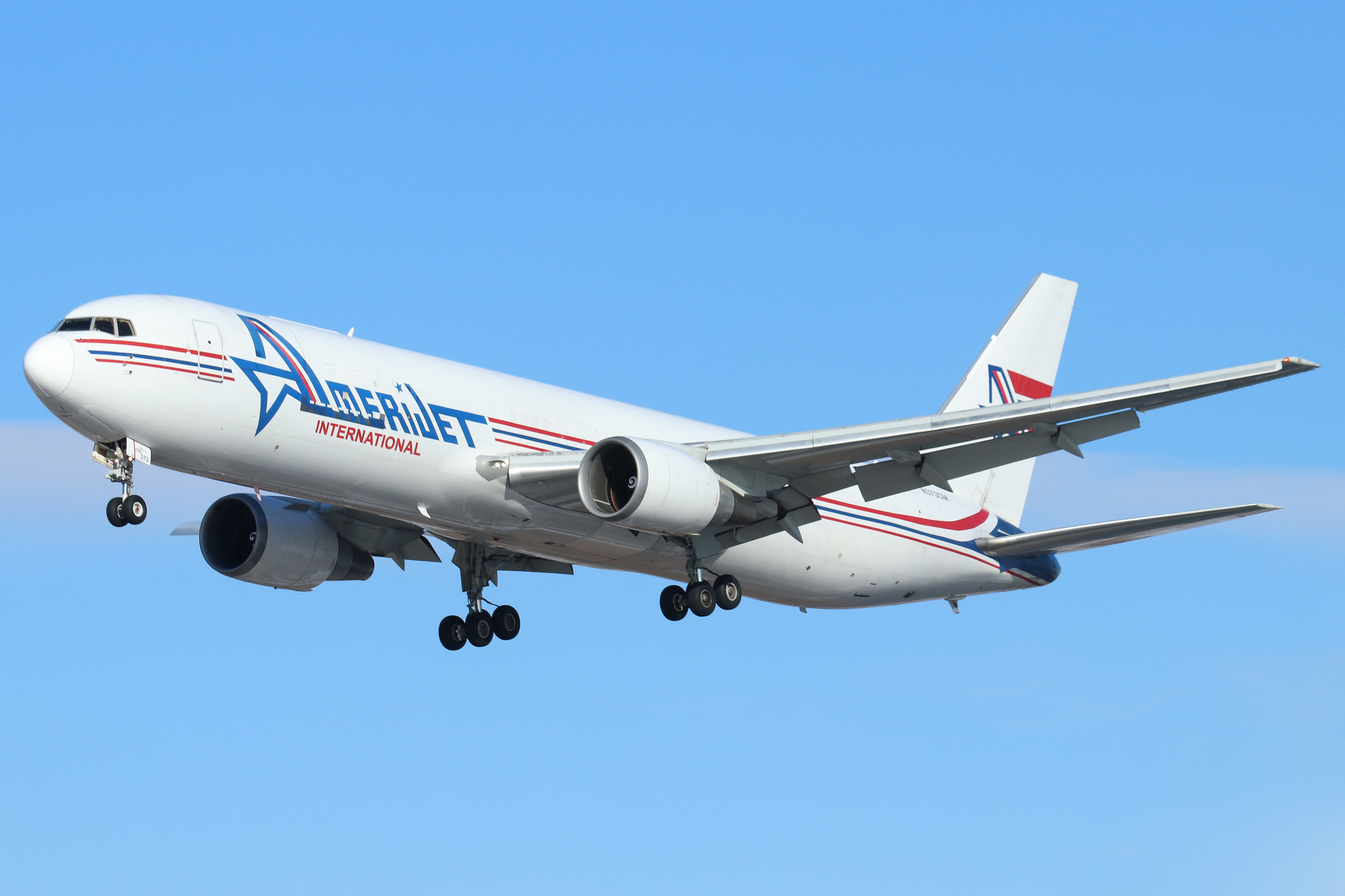 Full size: Amerijet Boeing 767-300F N373CM at Philadelphia International Airport