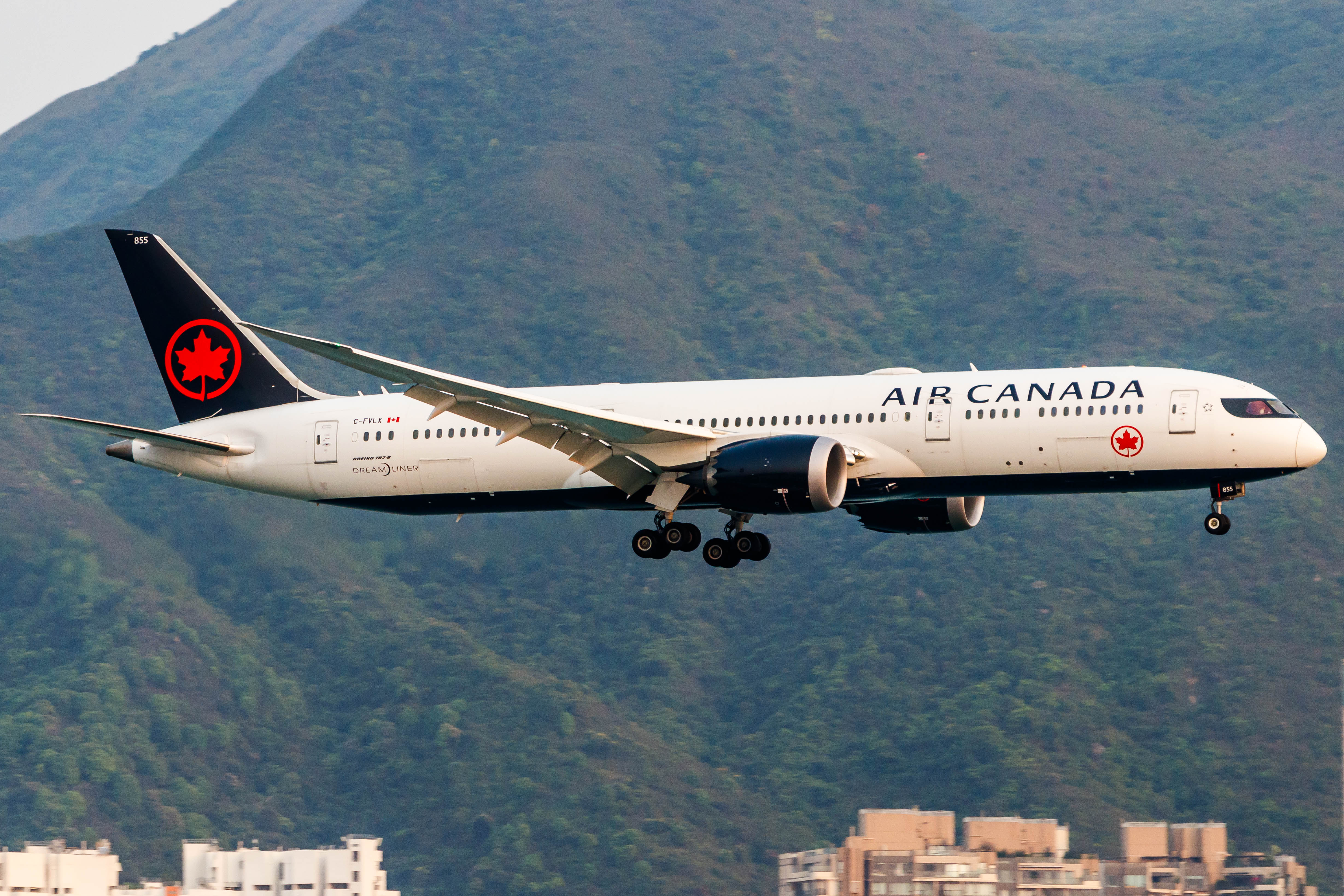 Full size: Air Canada Boeing 787-9 C-FVLX at Hong Kong International Airport