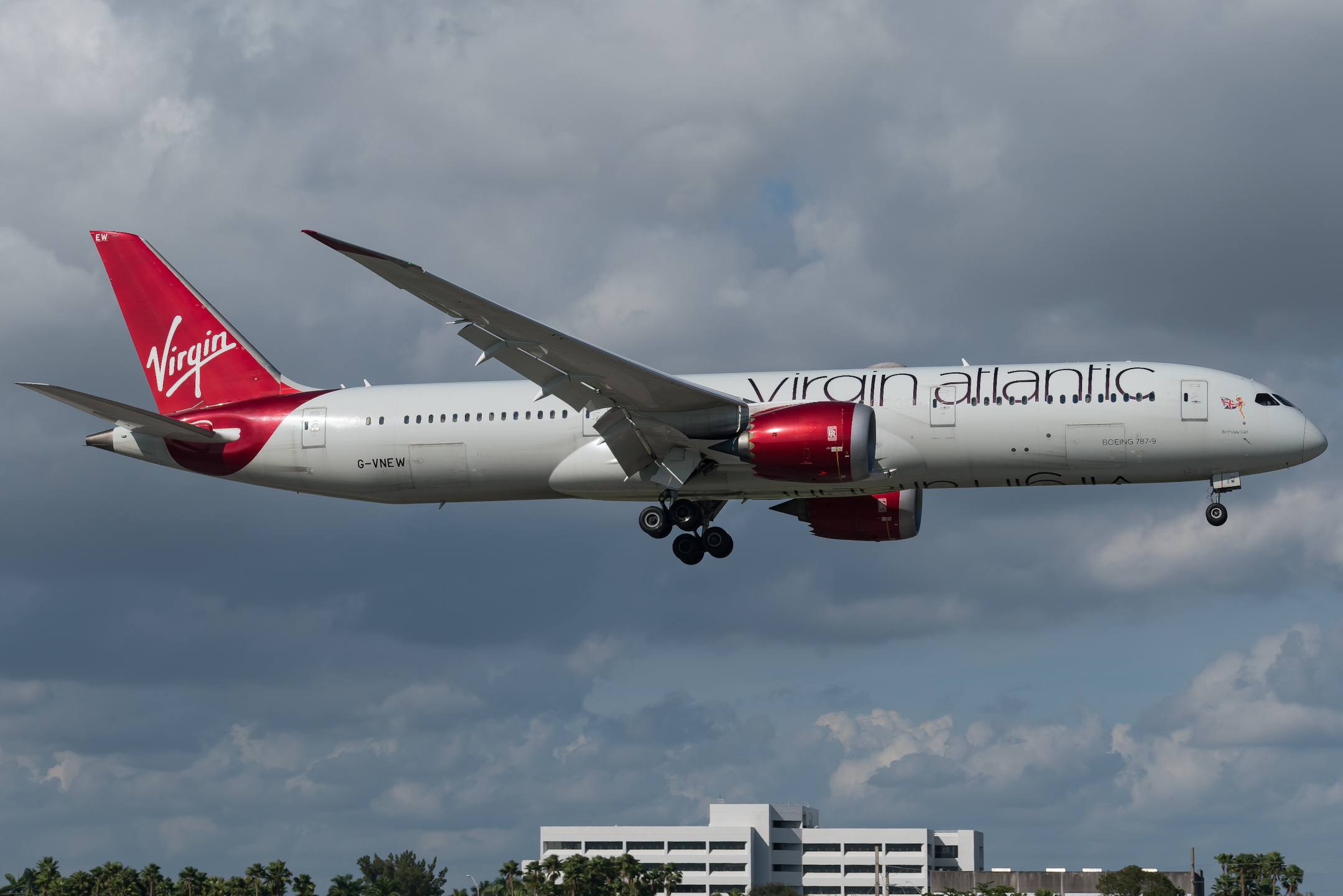 Full size: Virgin Atlantic Boeing 787-9 G-VNEW at Miami International Airport